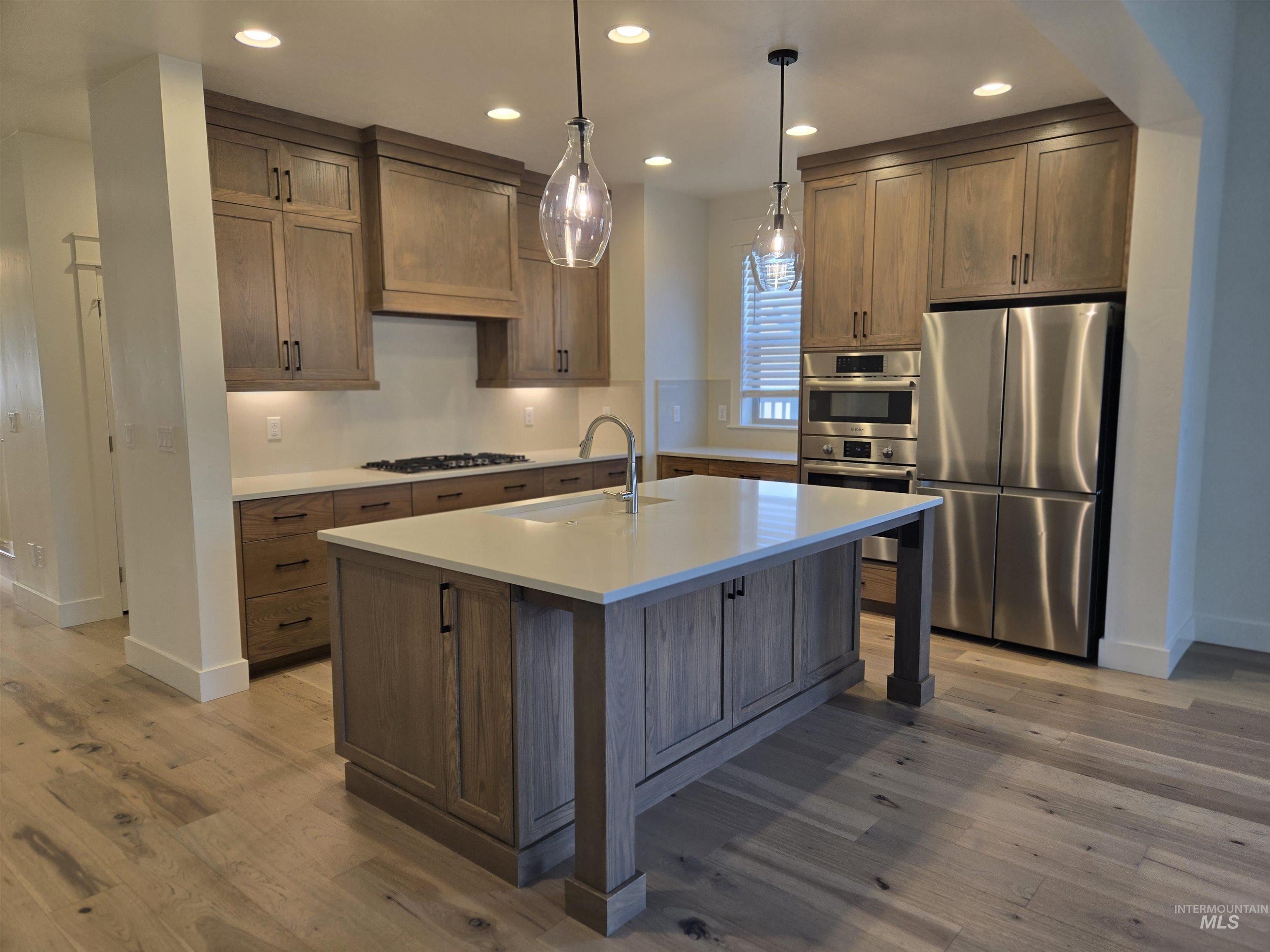 5079 N Brody Property Photo 6