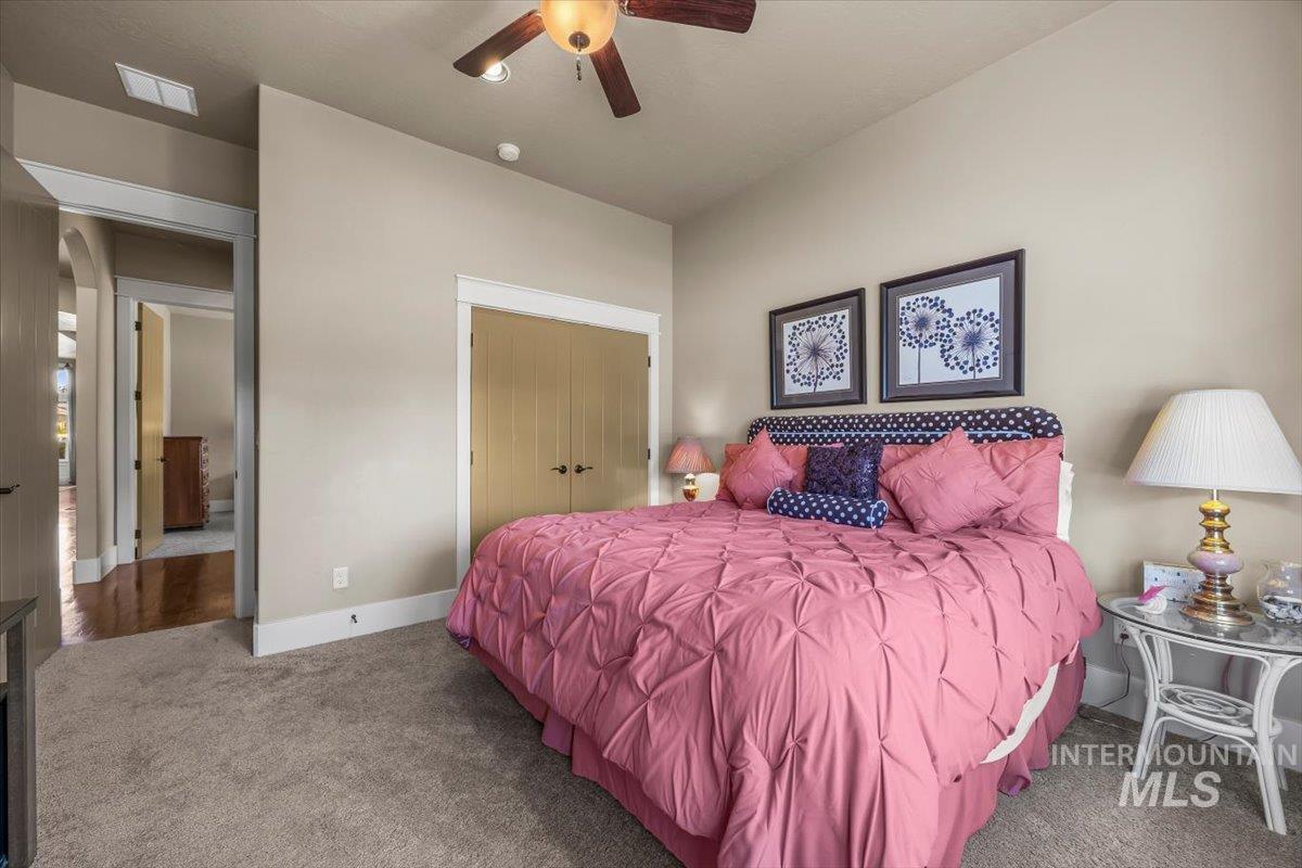 9790 W Golden Rain St. Property Photo 8