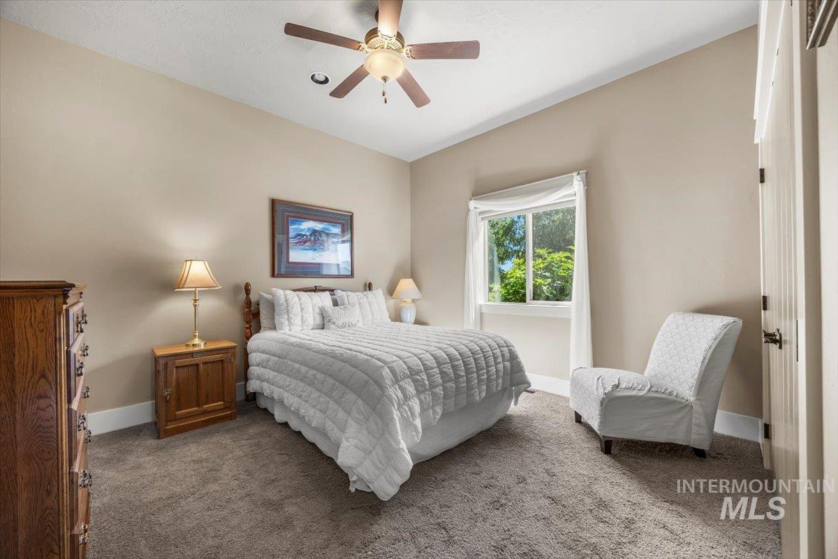 9790 W Golden Rain St. Property Photo 10