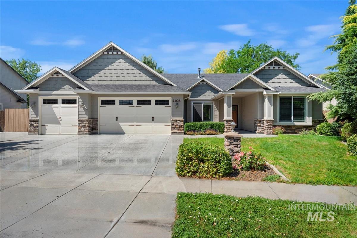 2108 W Silver Creek Dr Property Photo 1