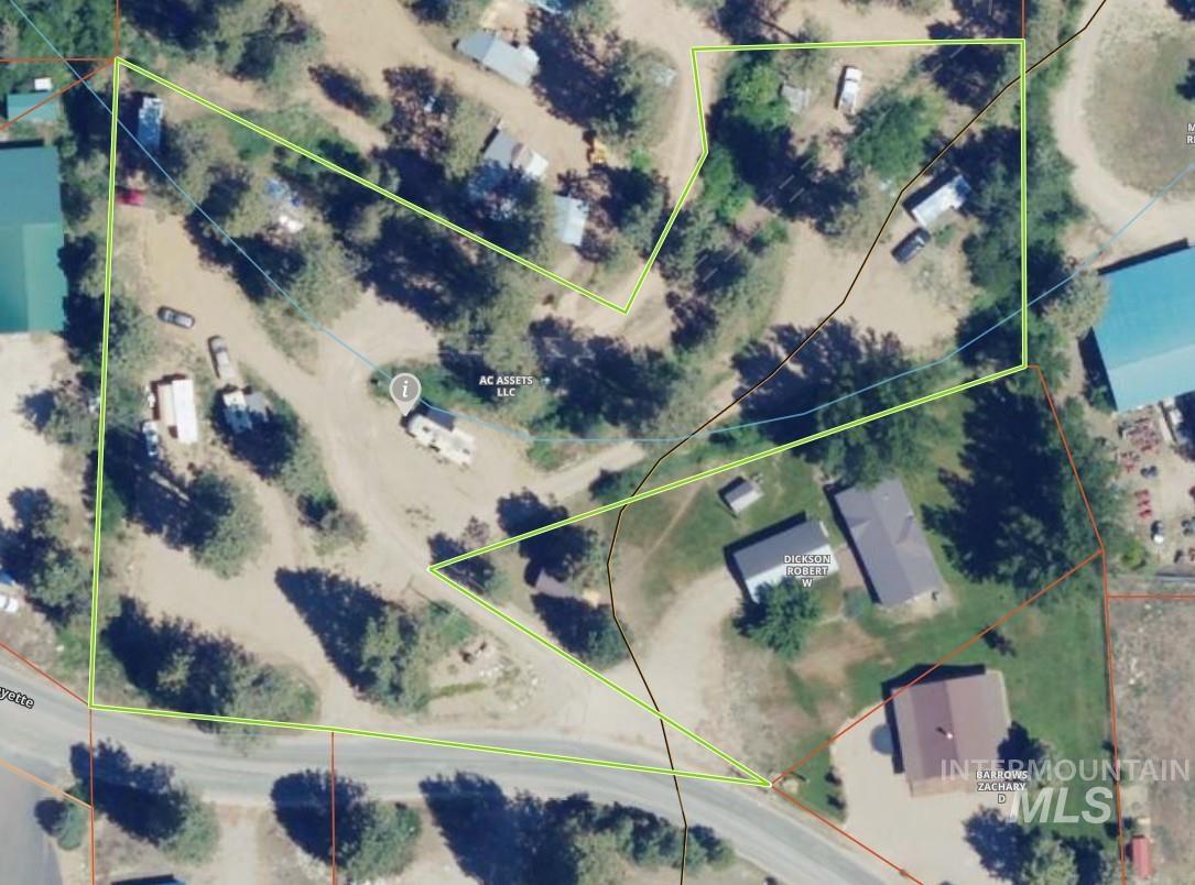 422 S Middlefork Rd. Property Photo 3