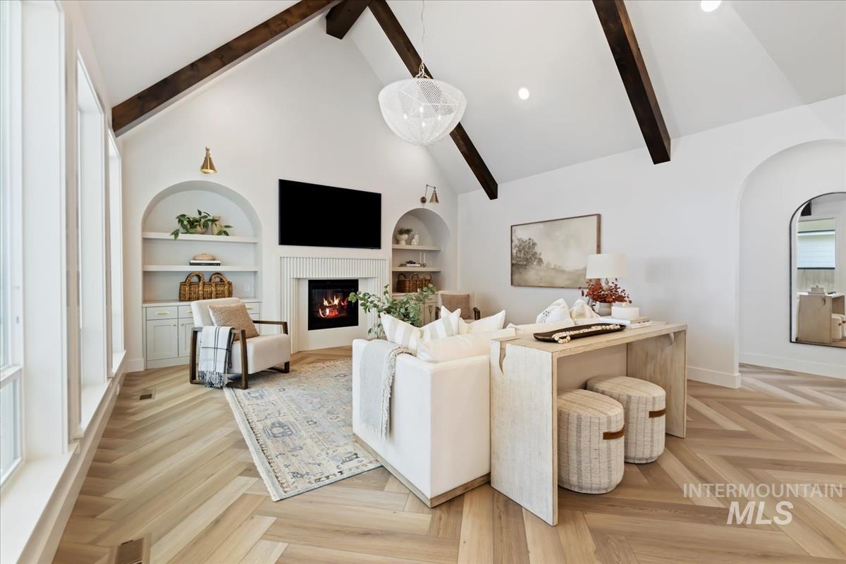 2373 N Buhrstone Pl Property Photo 2