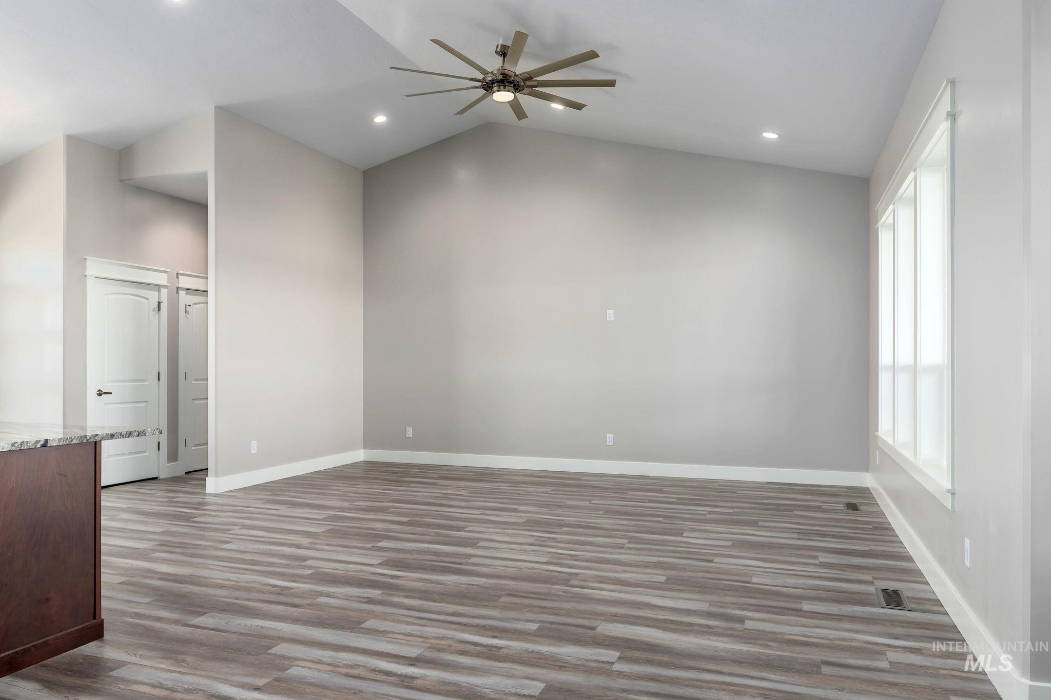 9264 Basin Kid Ct Property Photo 12