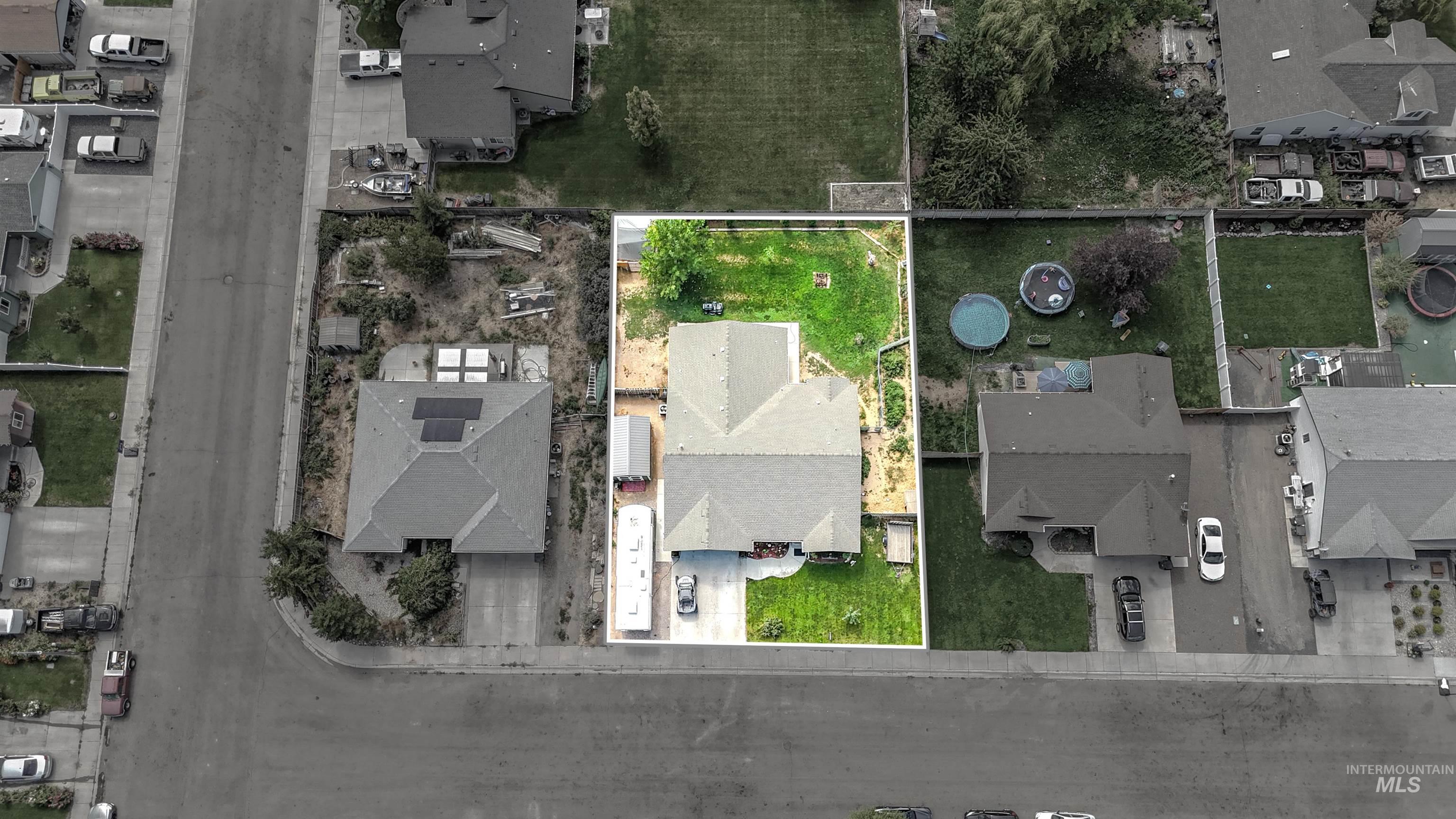 225 Cottonwood Property Photo 5