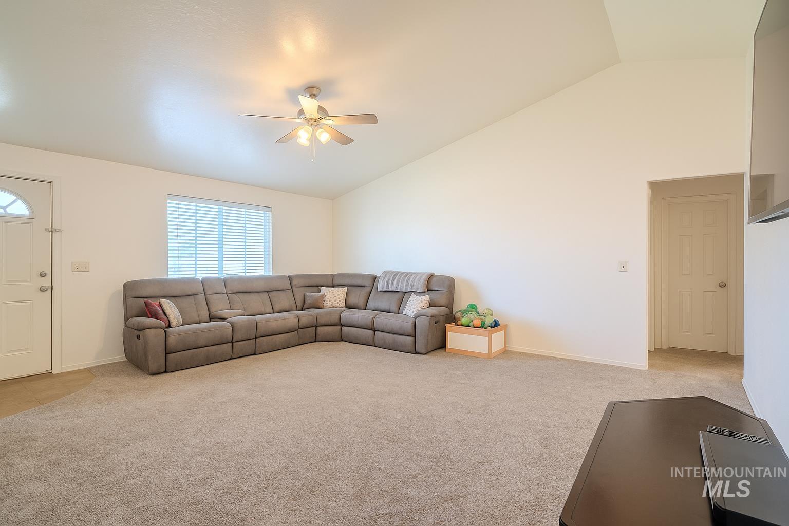 225 Cottonwood Property Photo 8