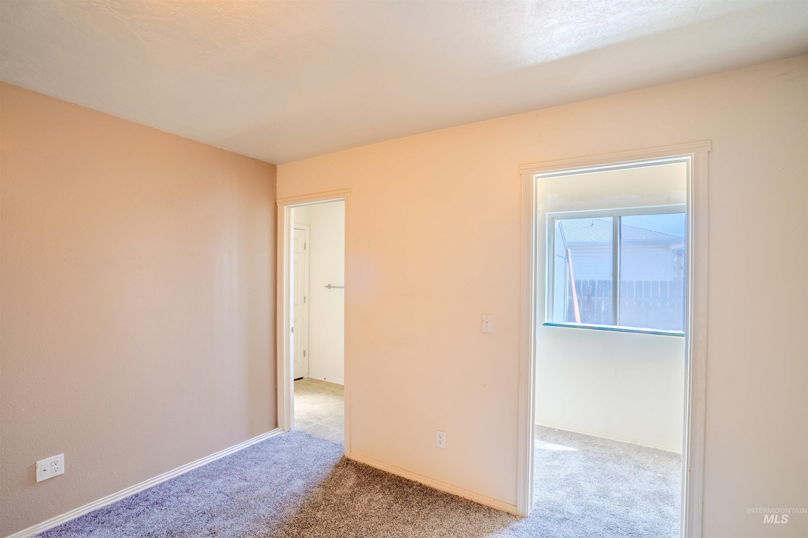 225 Cottonwood Property Photo 16