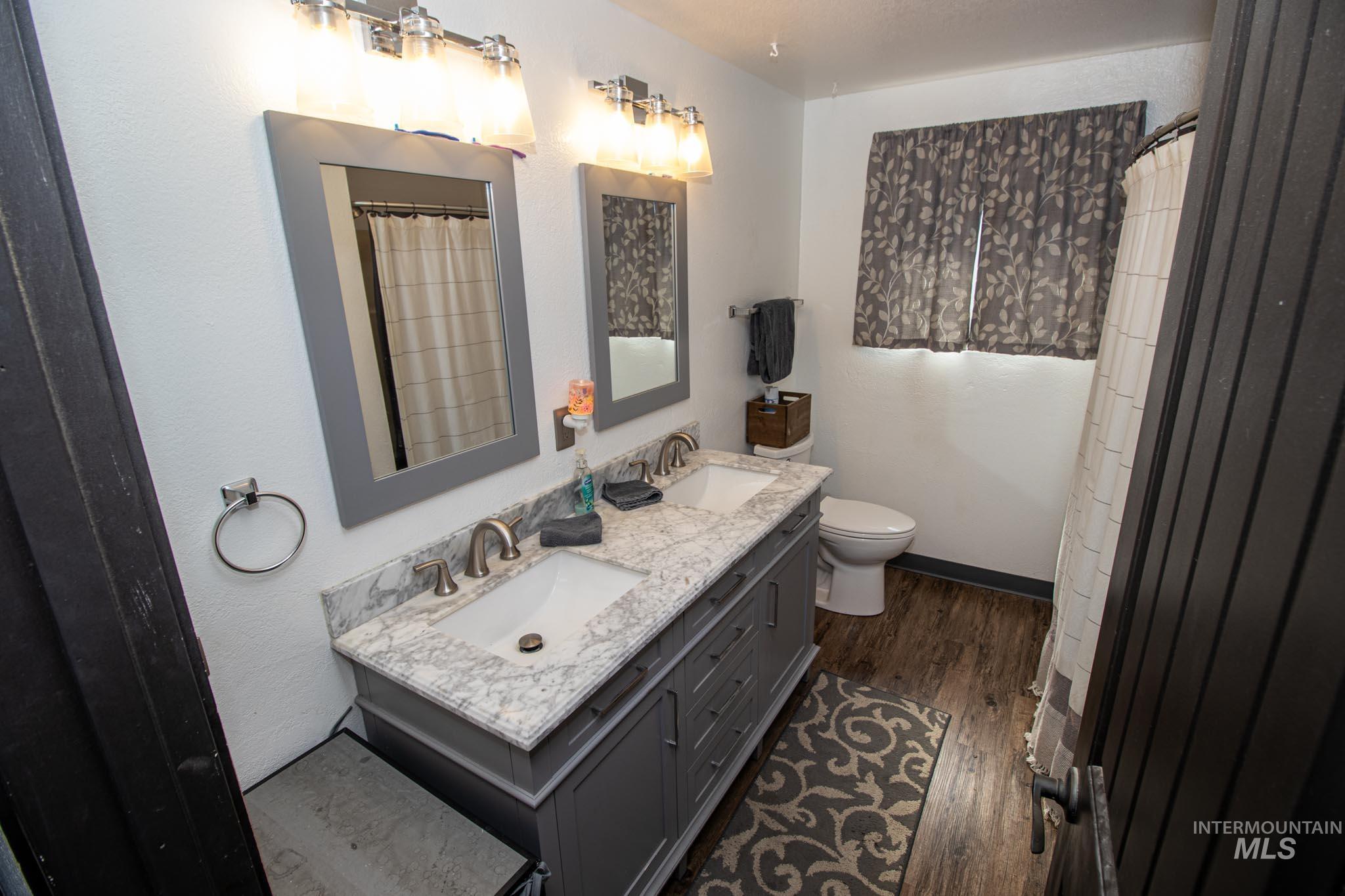 143 125th St Property Photo 16