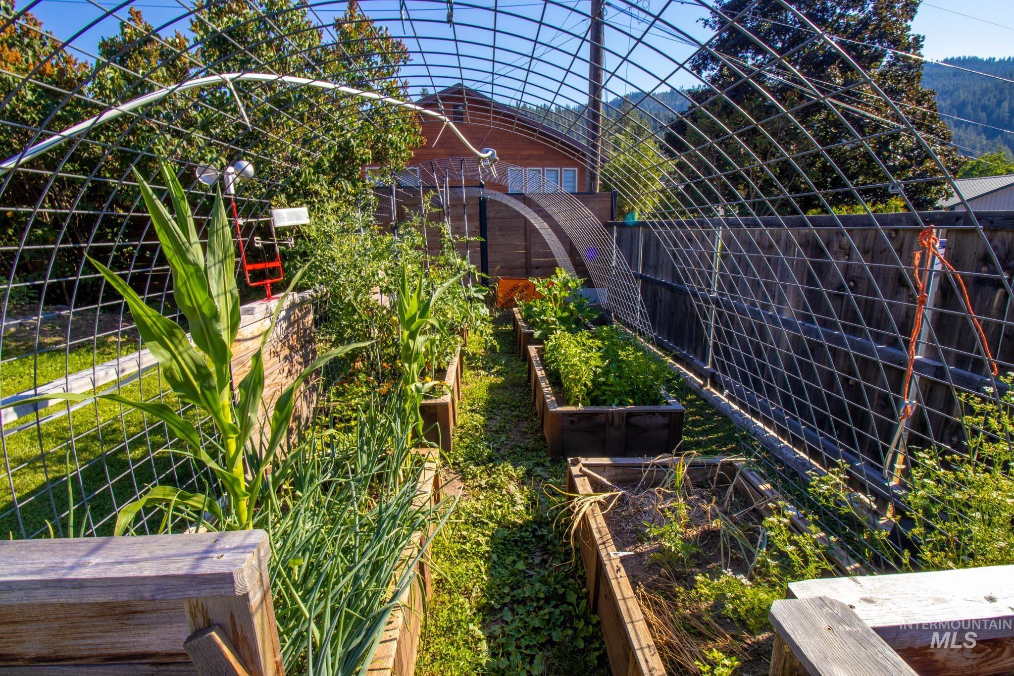 143 125th St Property Photo 35