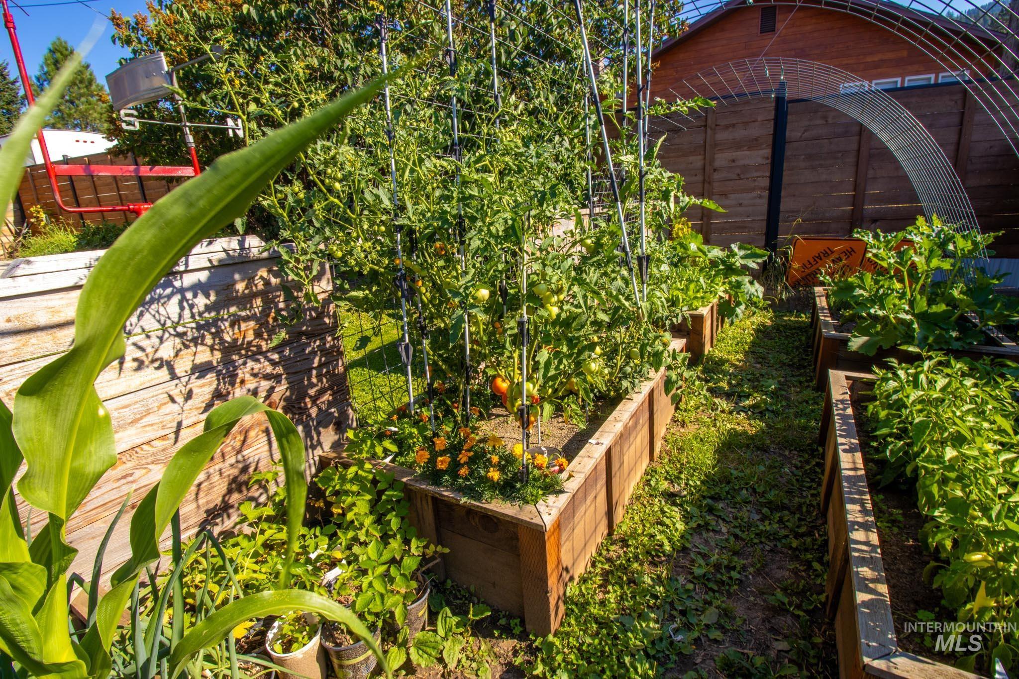 143 125th St Property Photo 36