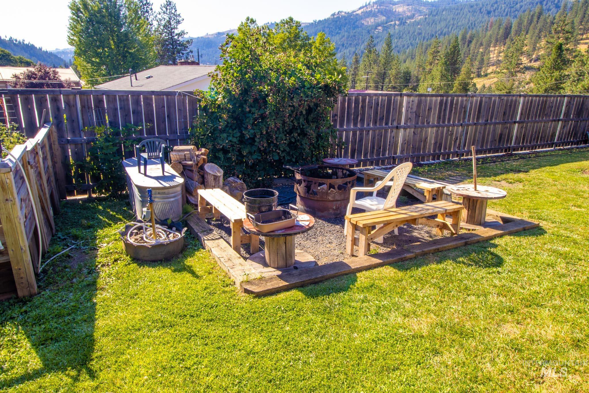 143 125th St Property Photo 37