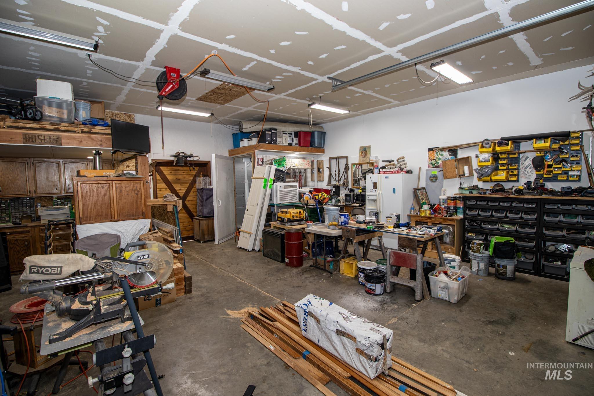 143 125th St Property Photo 41