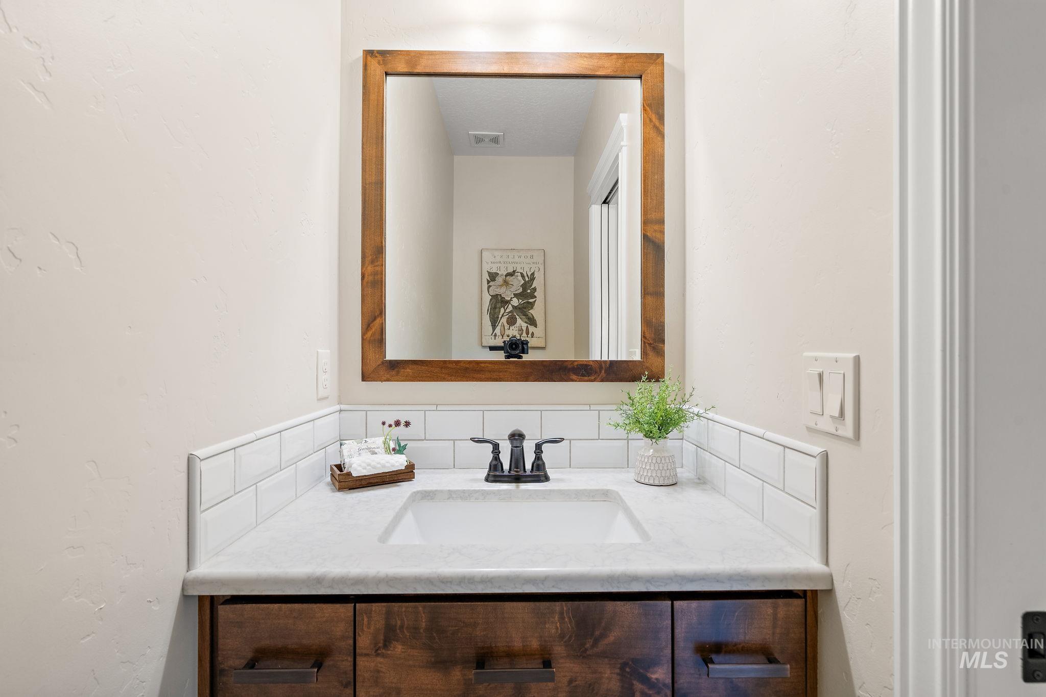 1175 N Champions Pl Property Photo 18