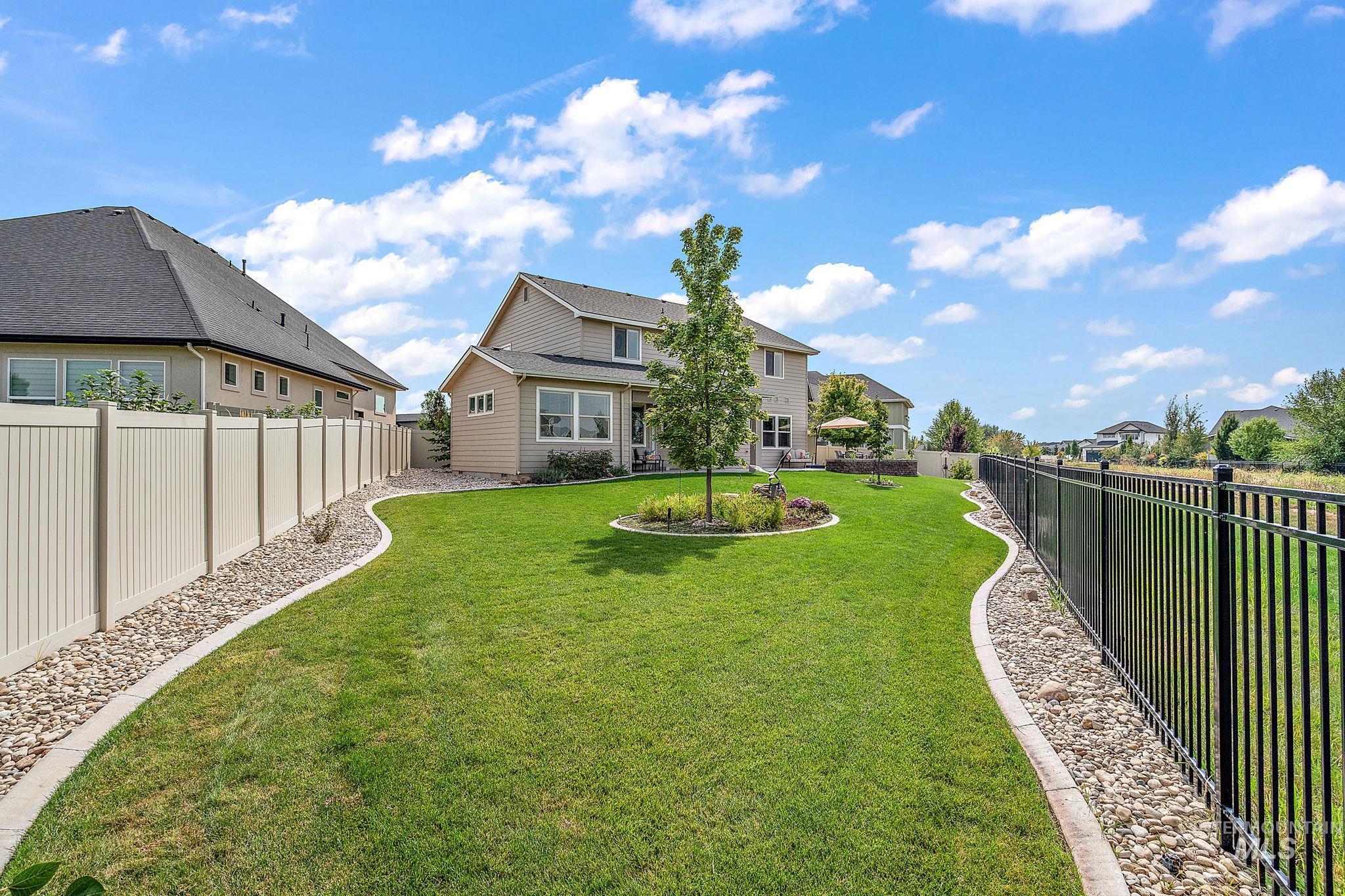 1175 N Champions Pl Property Photo 36