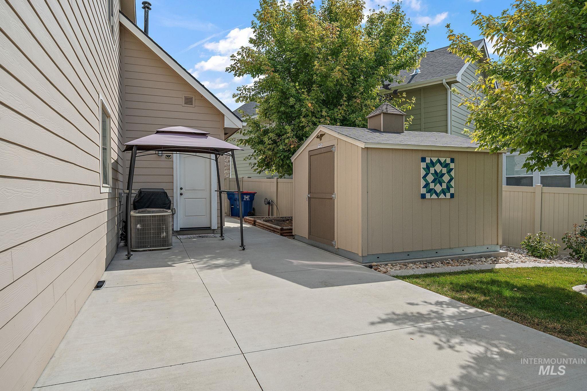 1175 N Champions Pl Property Photo 39