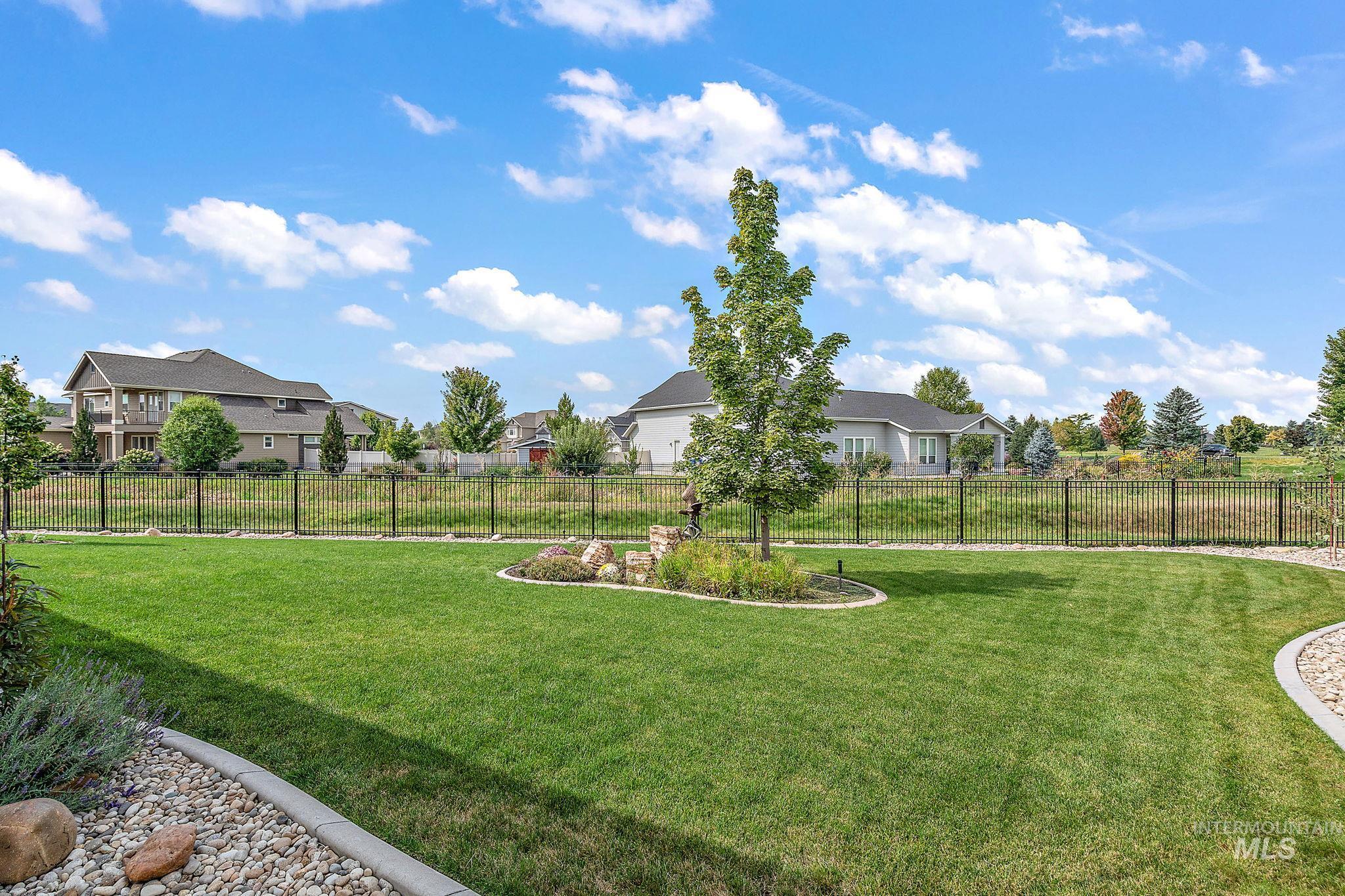 1175 N Champions Pl Property Photo 44