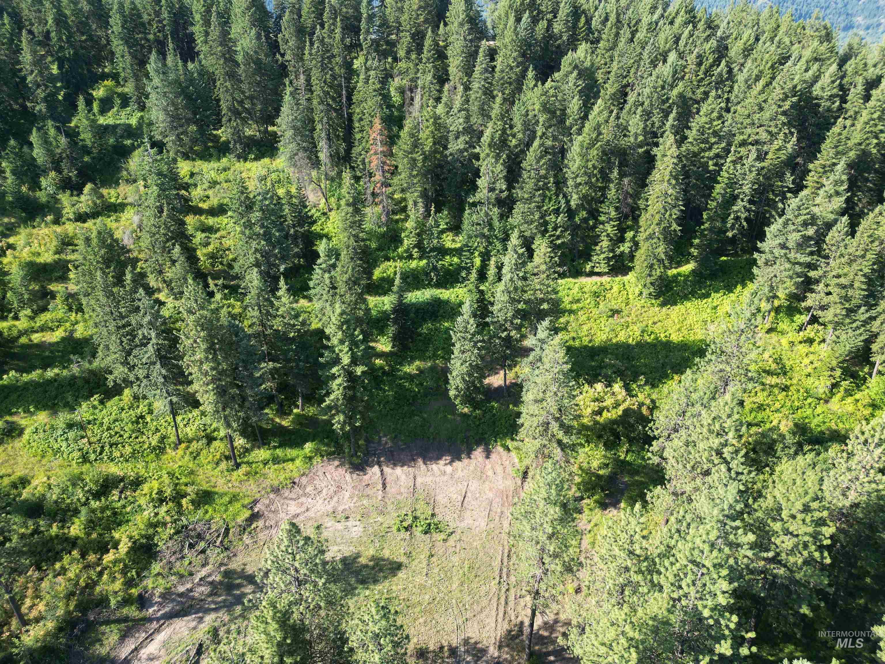750 Mountain Top Drive Property Photo 16