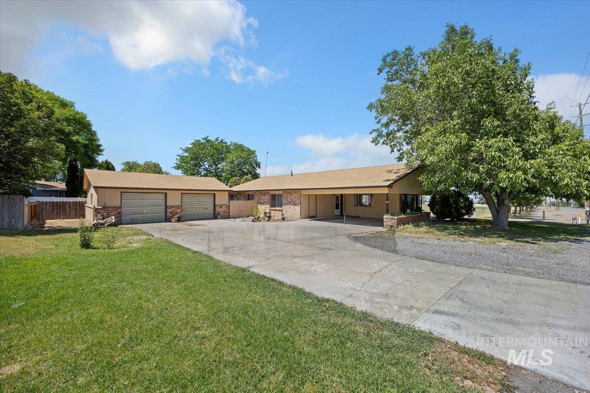 409 Clear Lakes Property Photo 1