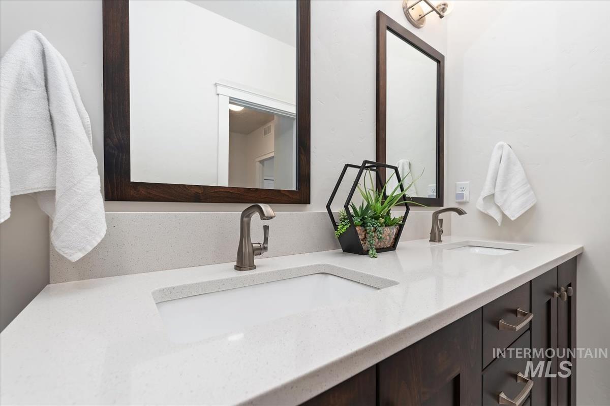 3034 S Honeycomb Way Property Photo 33