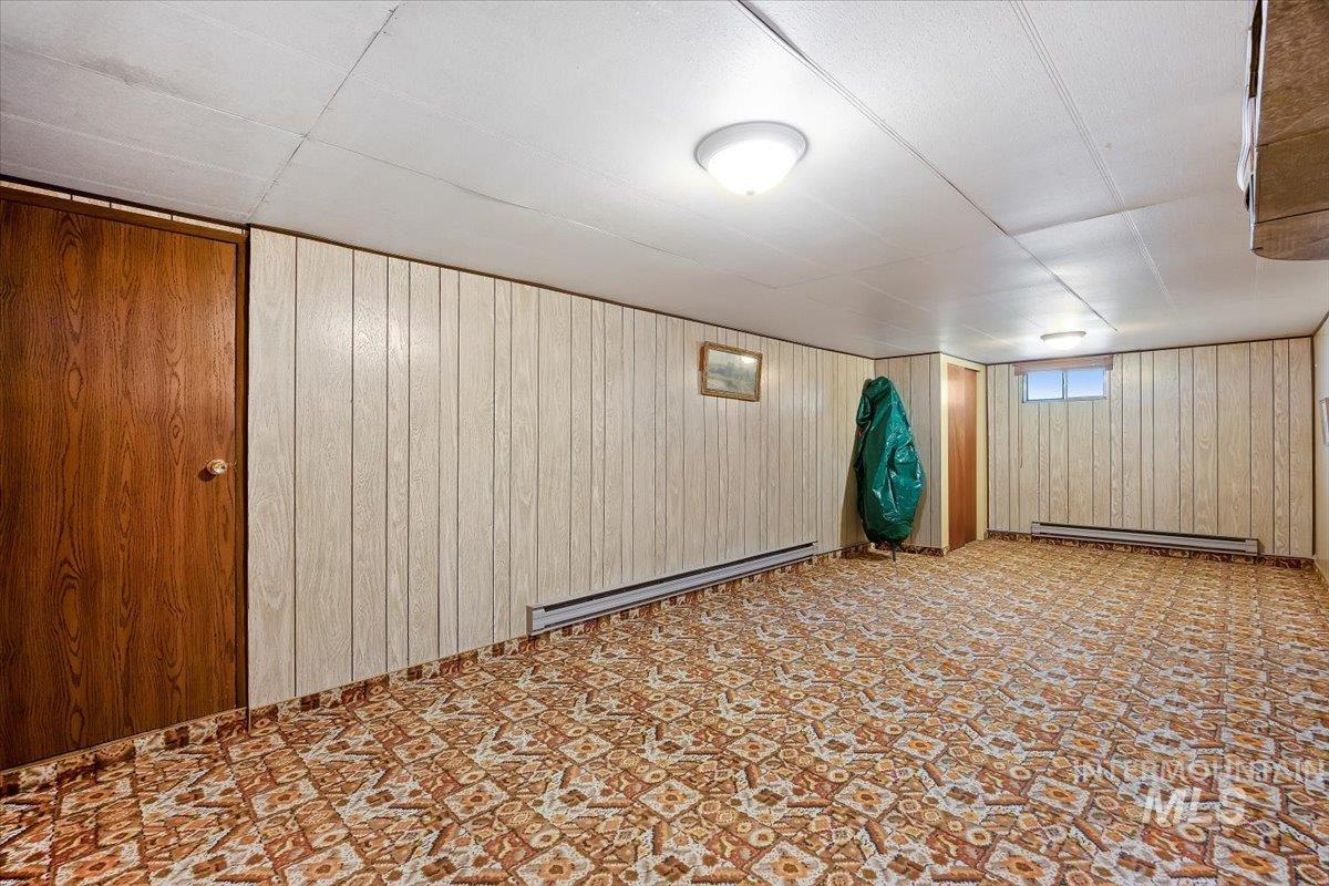702 W 400 N Property Photo 23