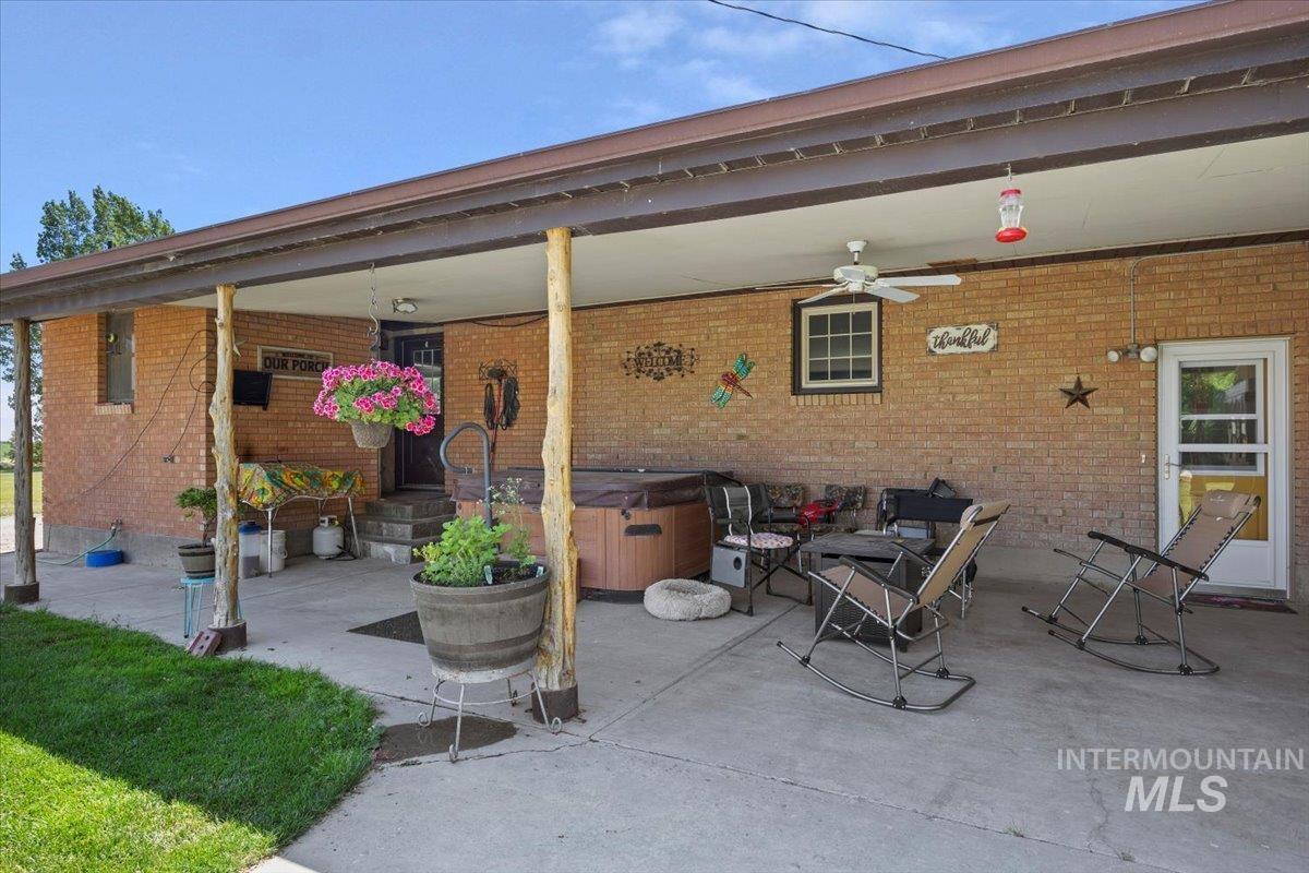 702 W 400 N Property Photo 30