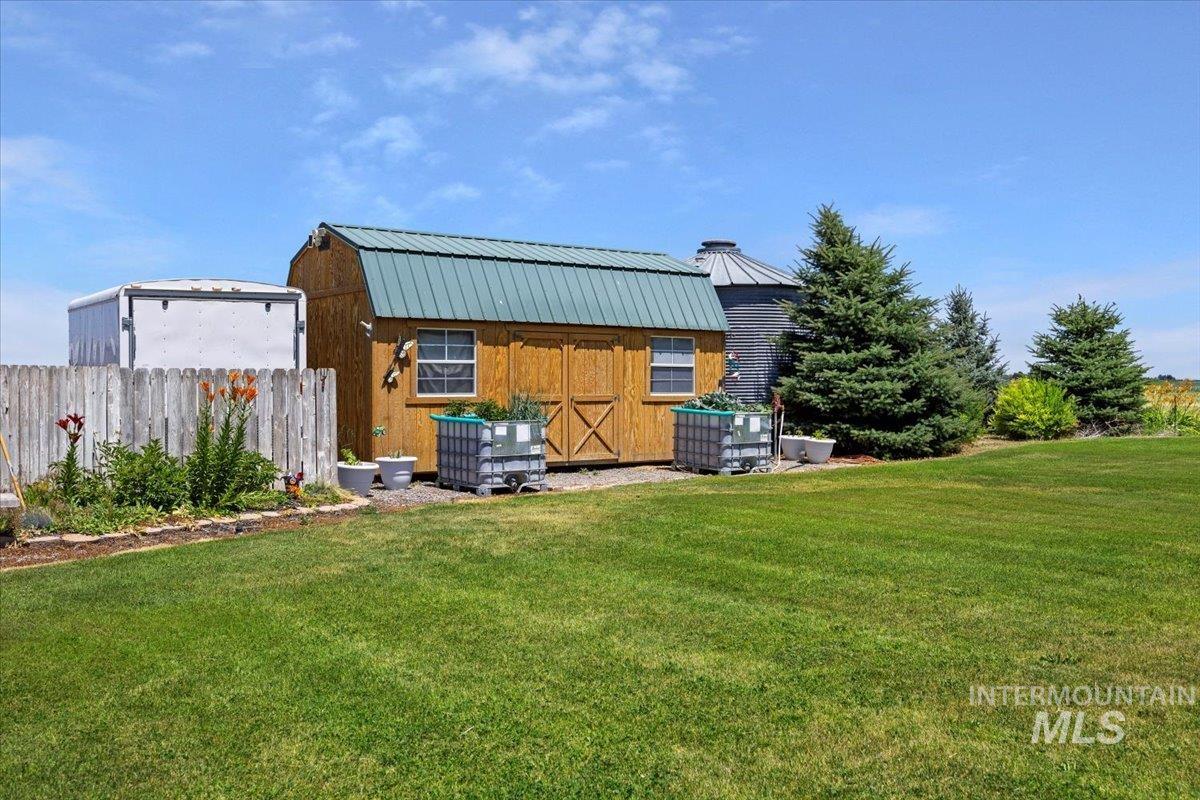 702 W 400 N Property Photo 36