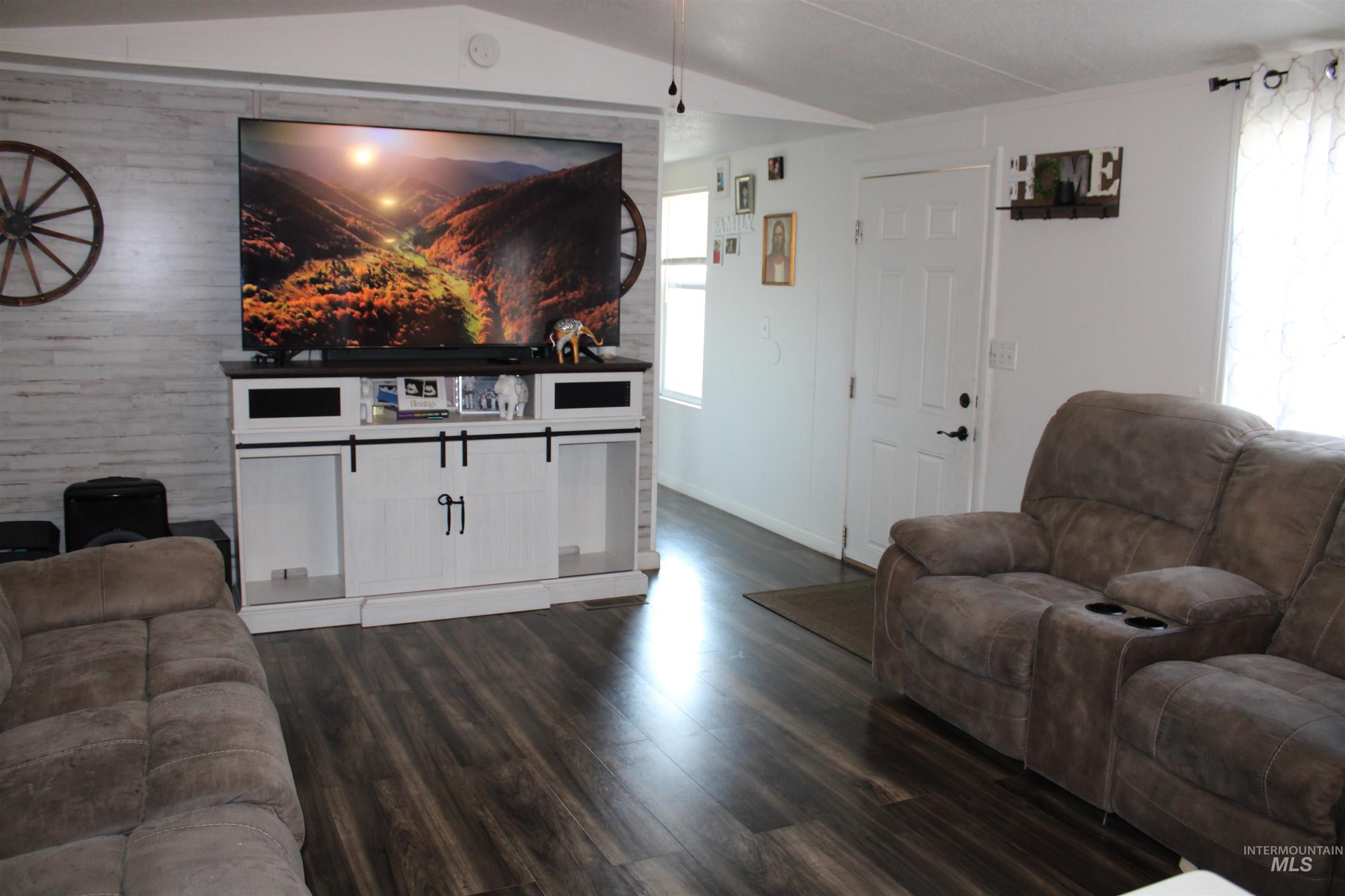 1015 N Fir St #89 Property Photo 8