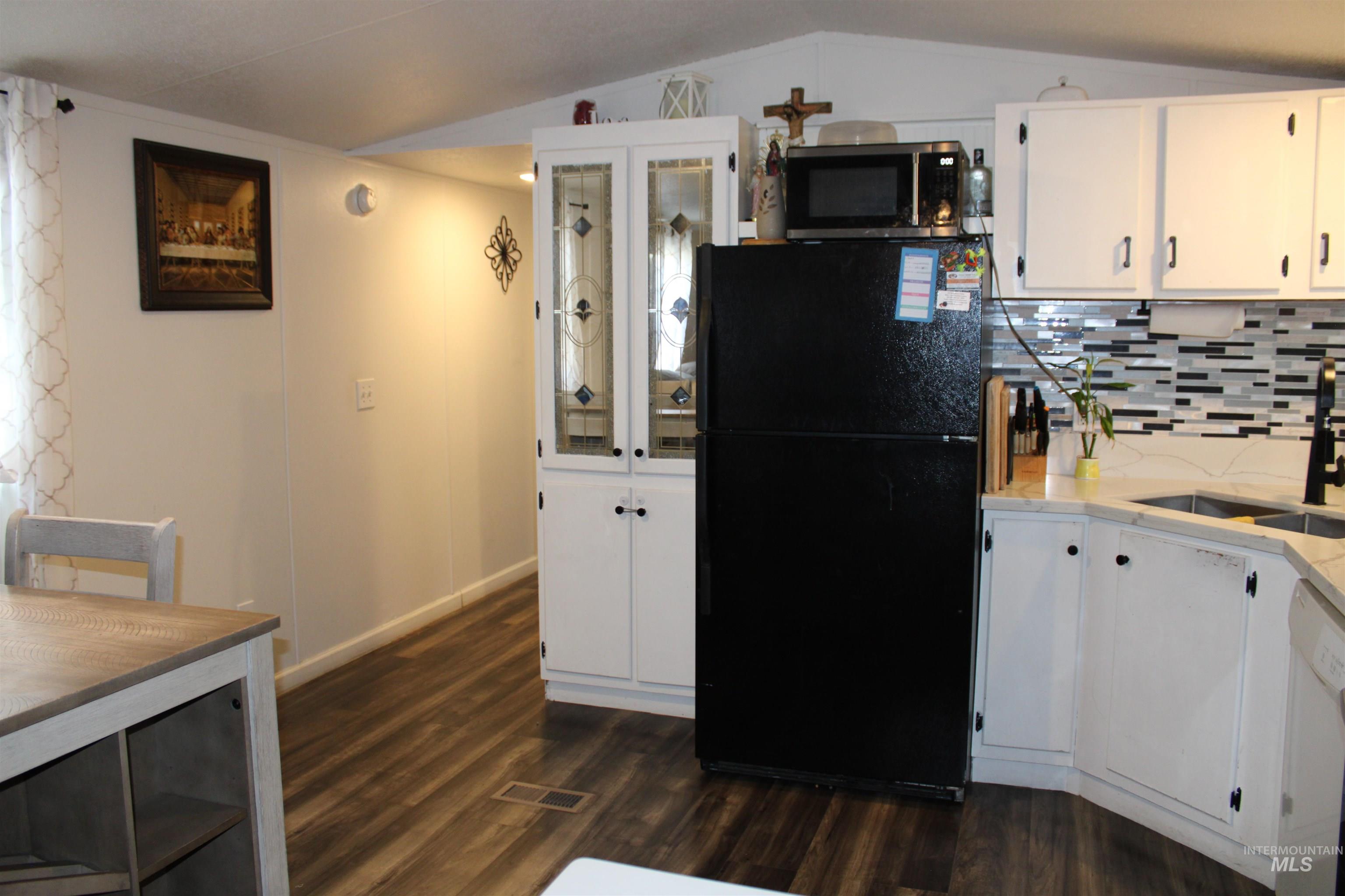 1015 N Fir St #89 Property Photo 11