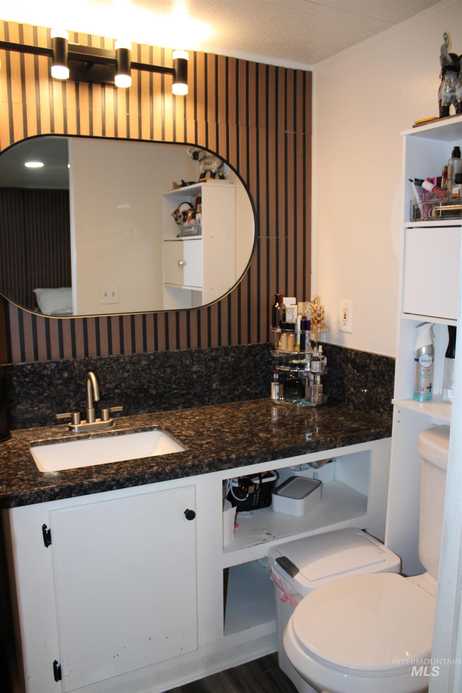 1015 N Fir St #89 Property Photo 17