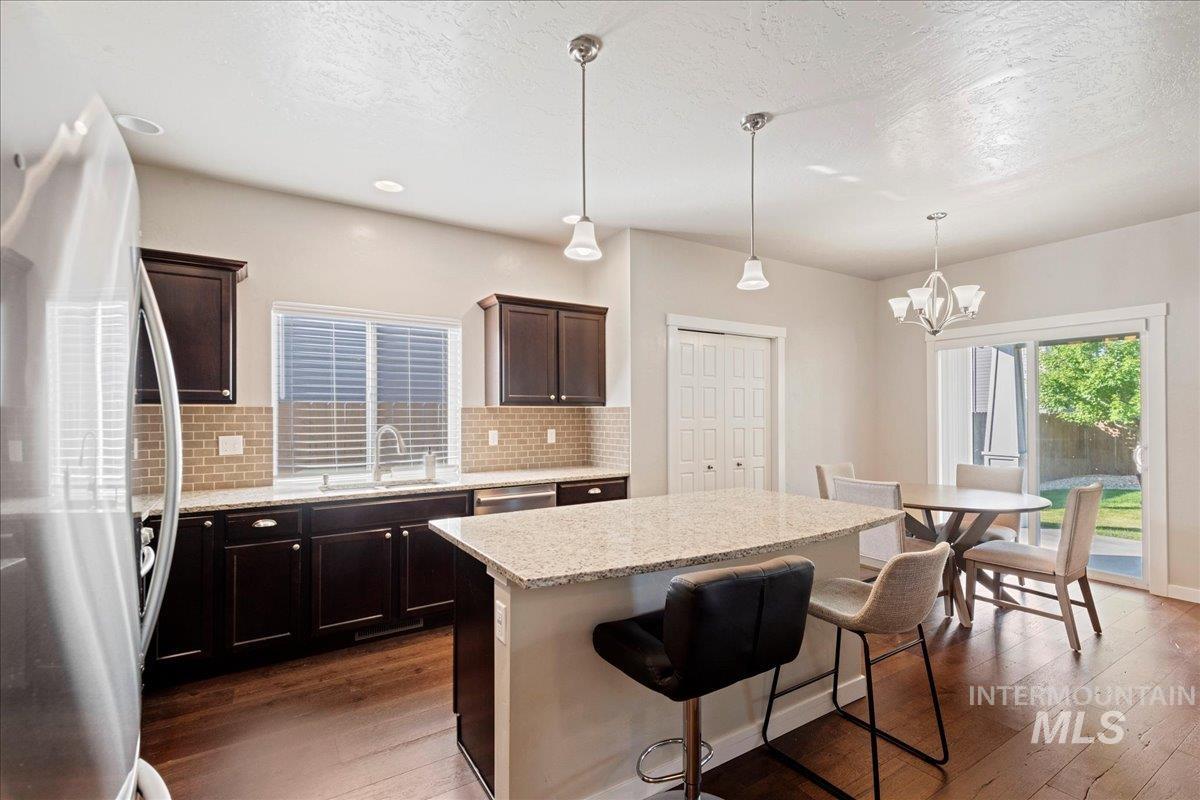 401 E Joshua Tree Dr Property Photo 10