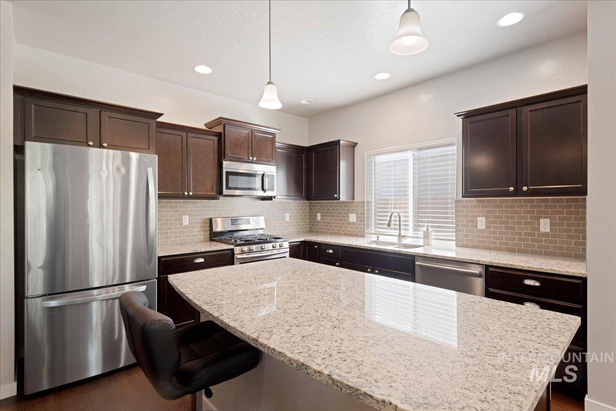 401 E Joshua Tree Dr Property Photo 11