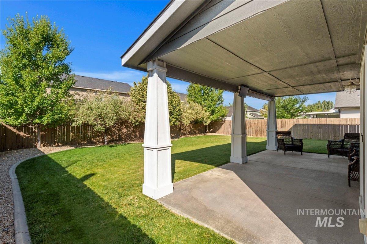 401 E Joshua Tree Dr Property Photo 28