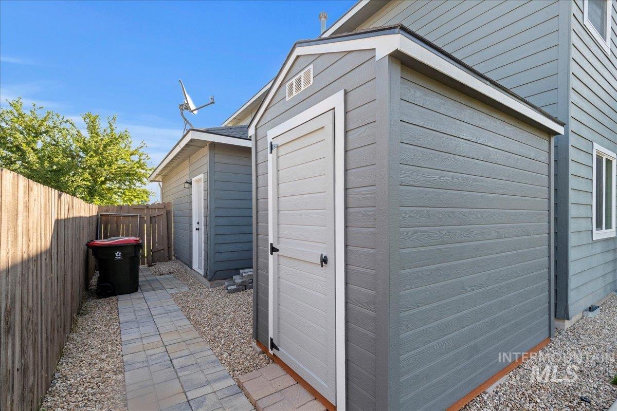 401 E Joshua Tree Dr Property Photo 31