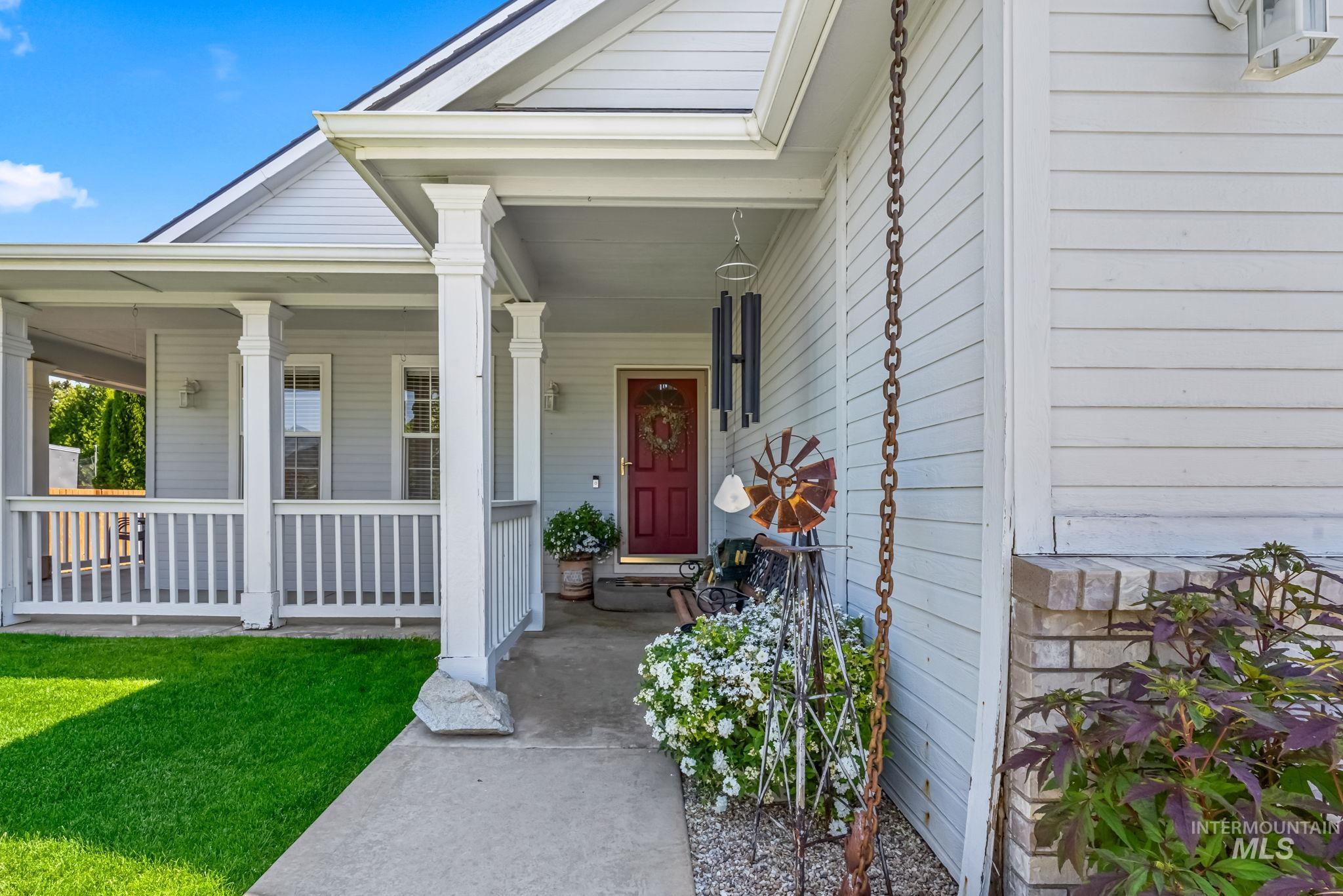 2512 S Sienna Drive Property Photo 4