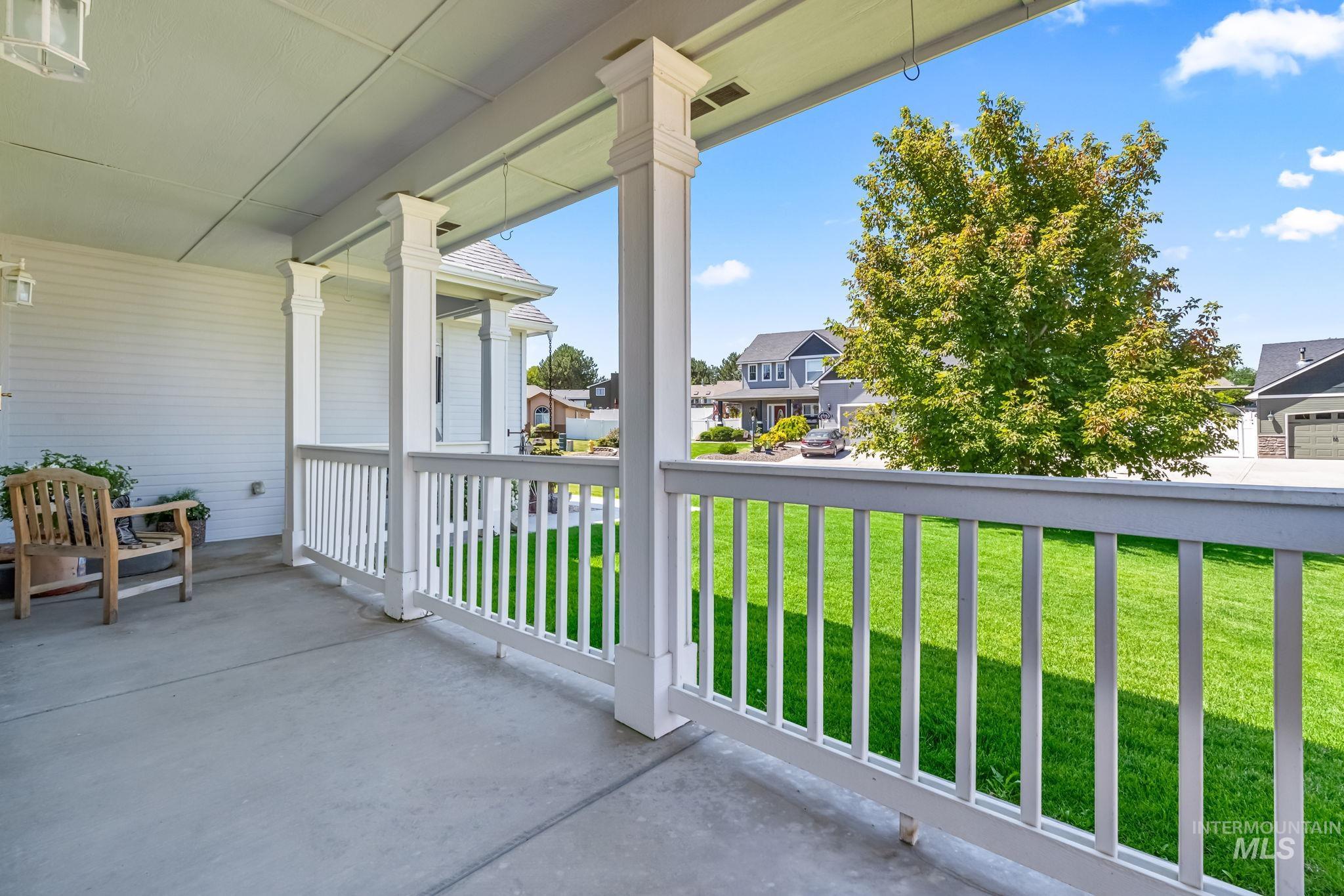 2512 S Sienna Drive Property Photo 5