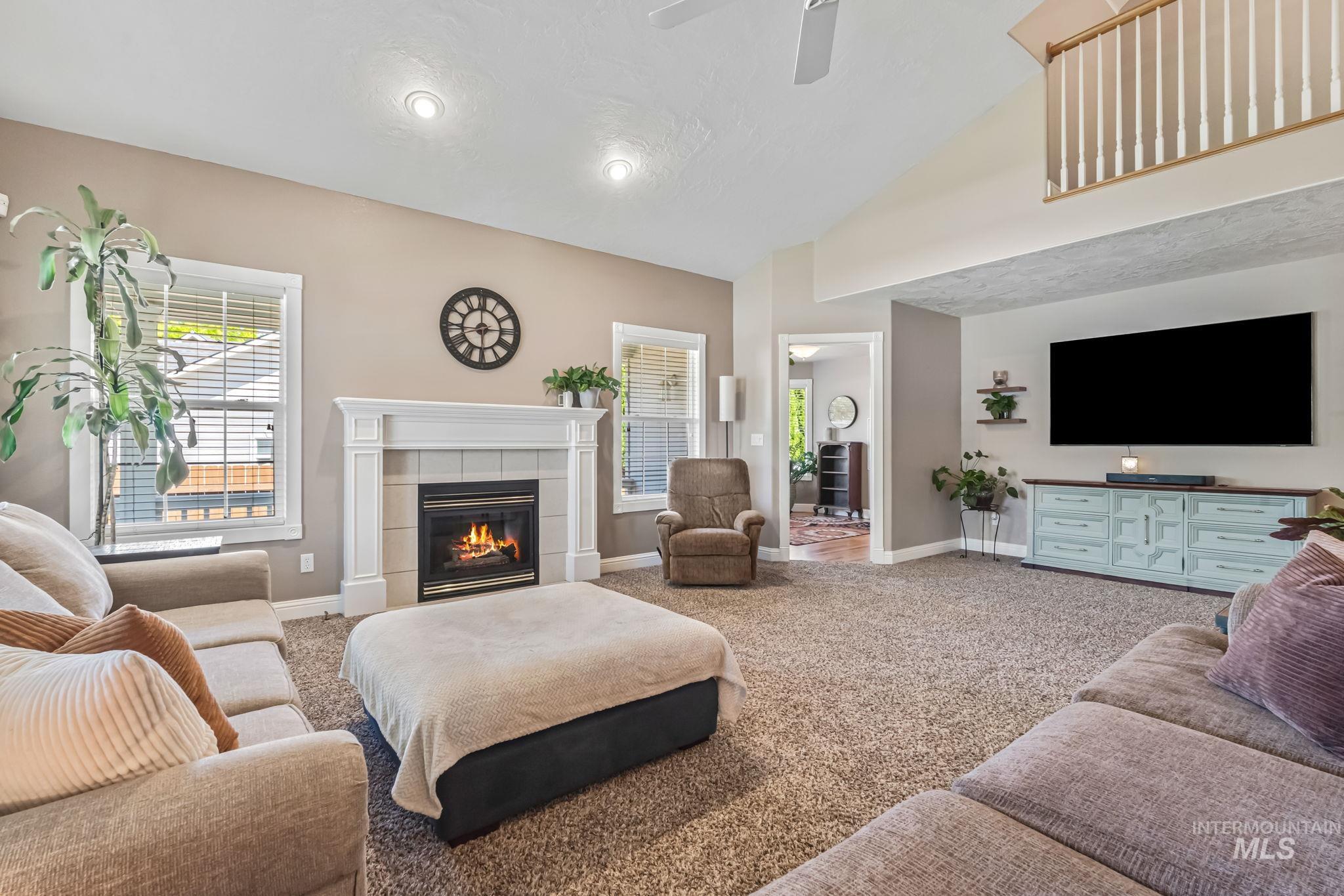 2512 S Sienna Drive Property Photo 9