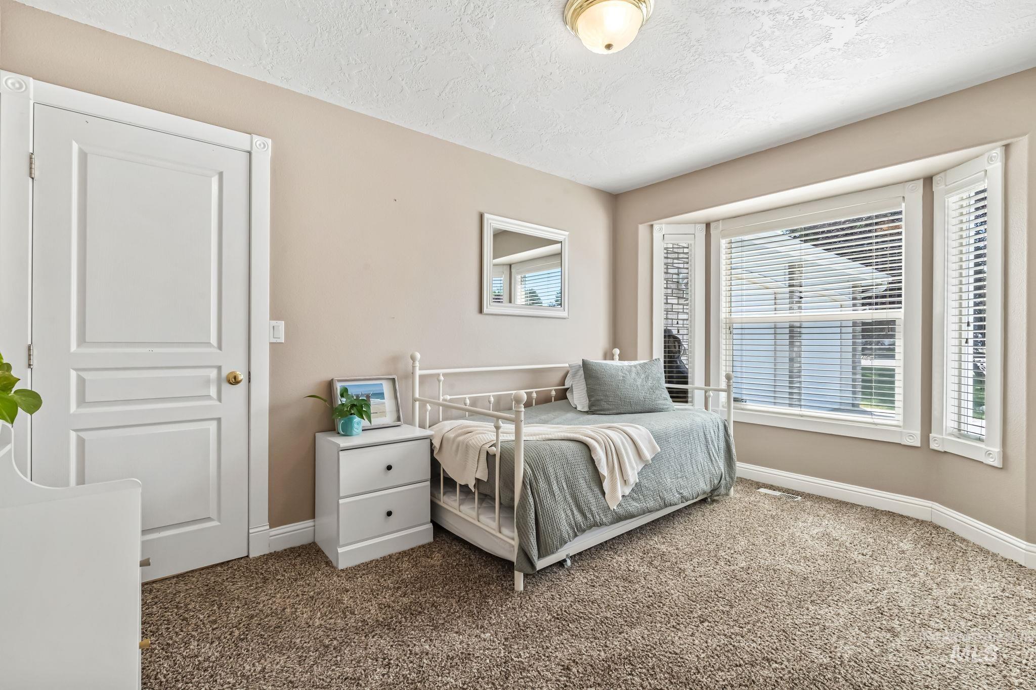 2512 S Sienna Drive Property Photo 19