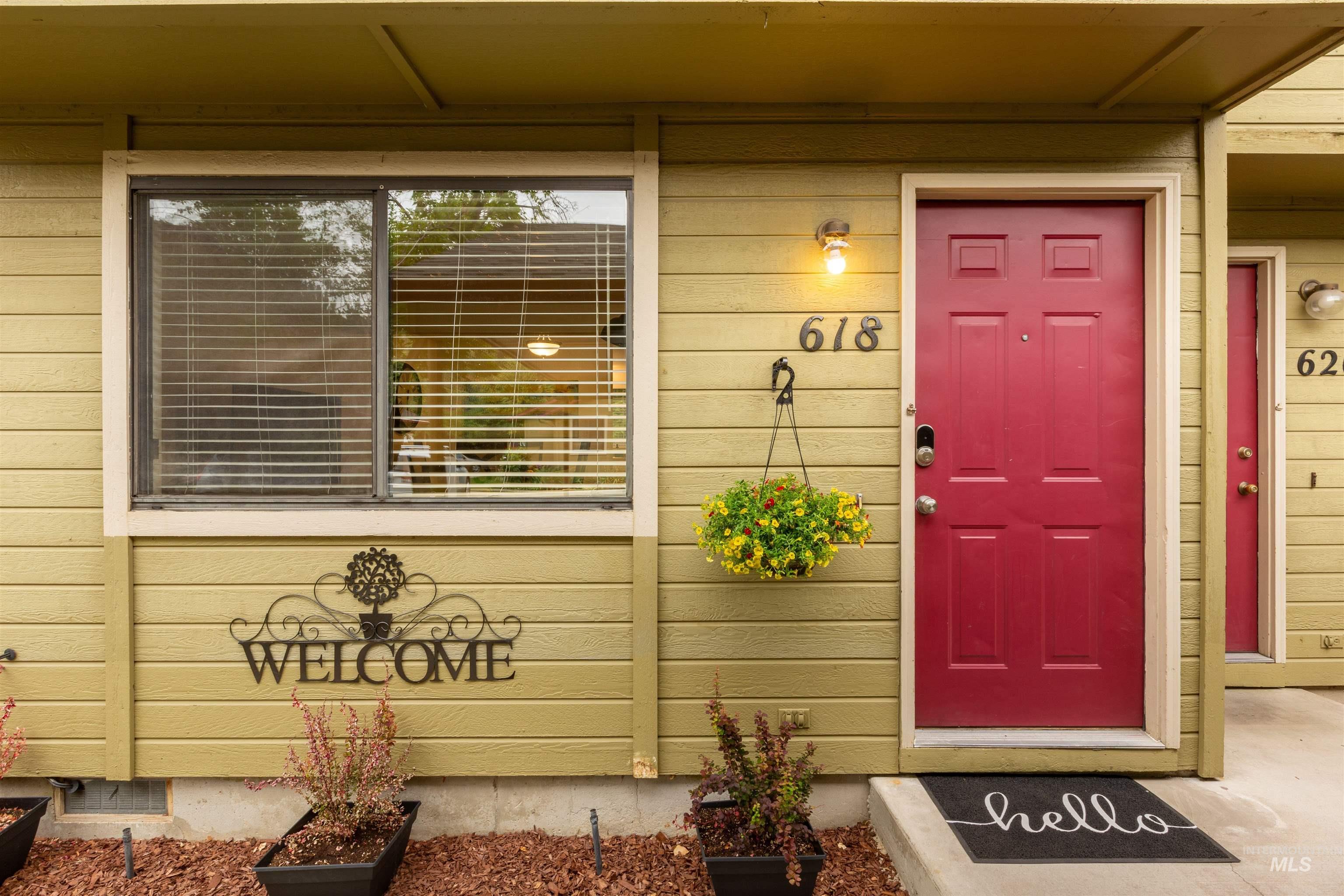 618 E Pennsylvania St Property Photo 2