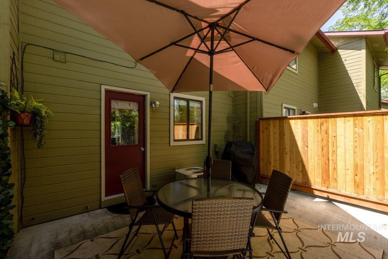 618 E Pennsylvania St Property Photo 18