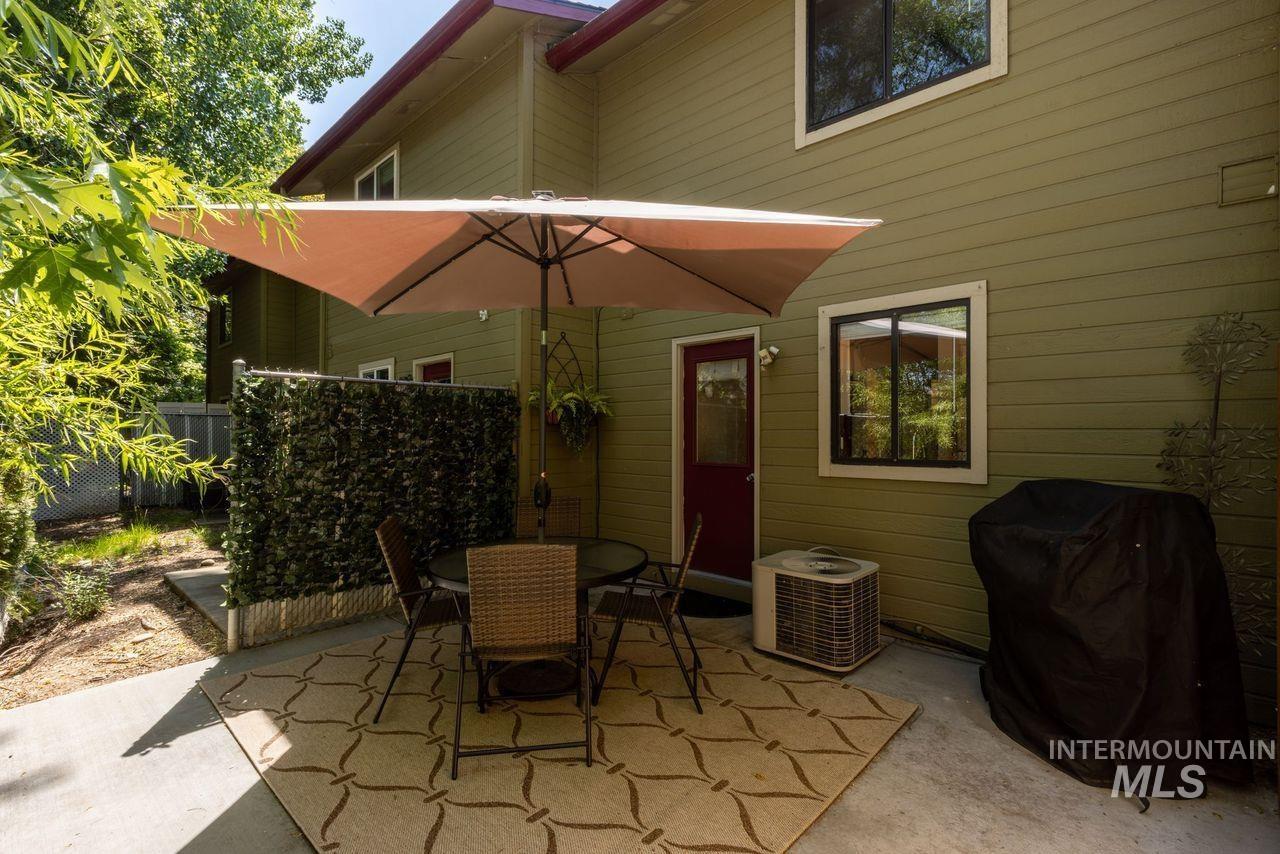 618 E Pennsylvania St Property Photo 19