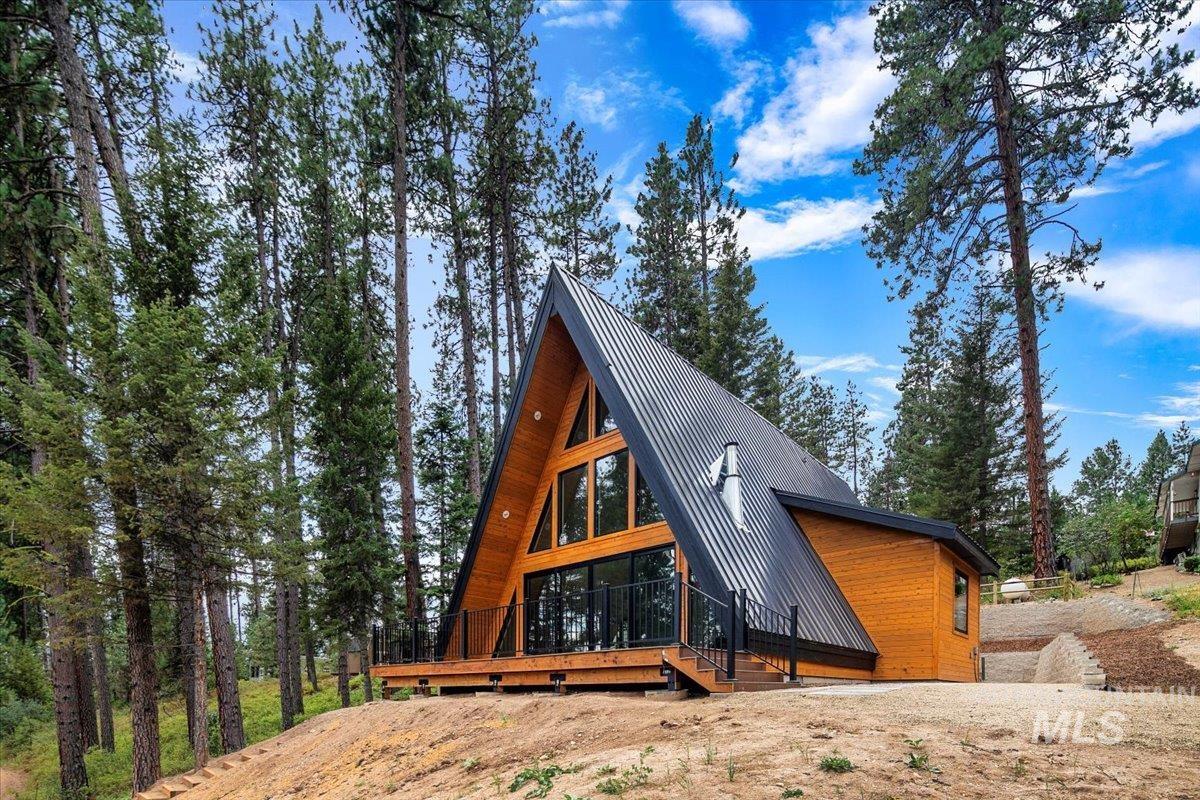 7 Moonglow Cir Property Photo 4