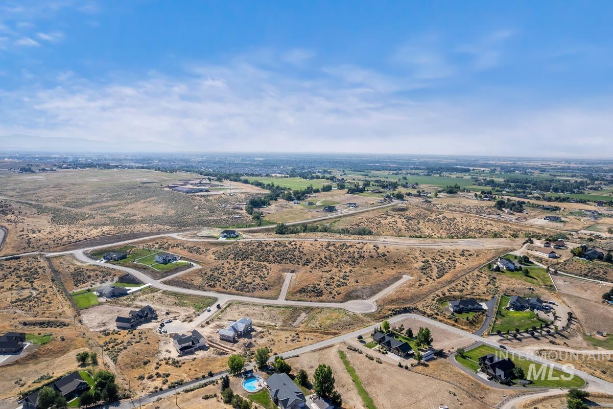 7240 Sidewater Road Property Photo 4