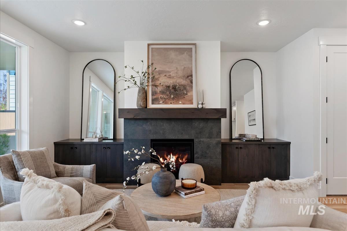 6594 W Los Flores Dr Property Photo 5