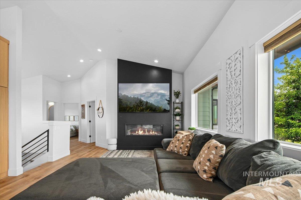 8365 Rustin Road Property Photo 9