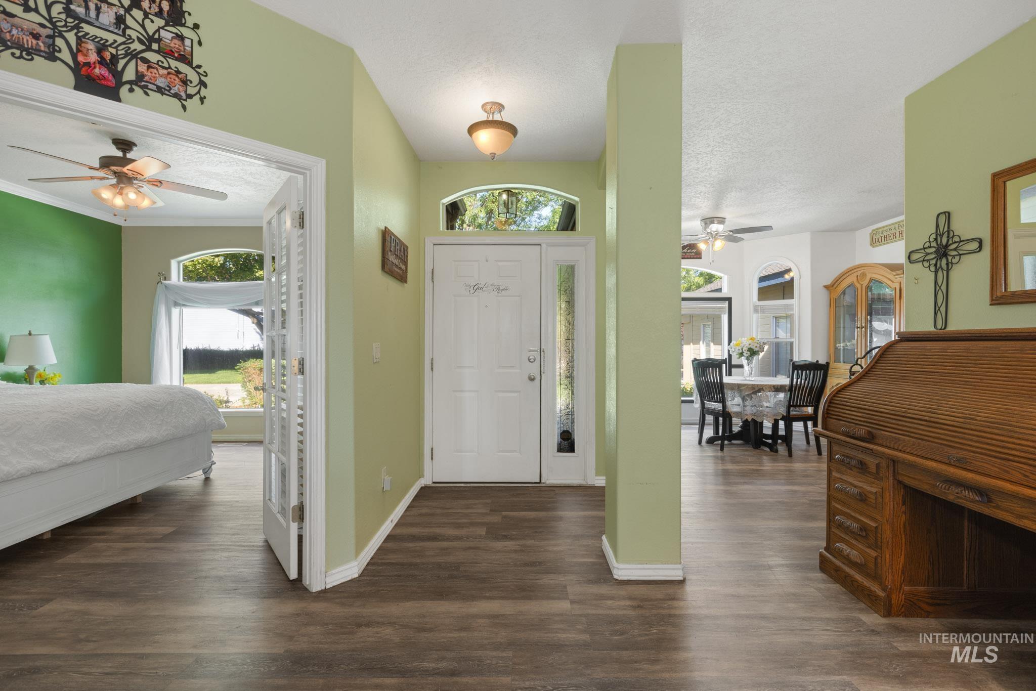 421 Morning Sun Dr Property Photo 2