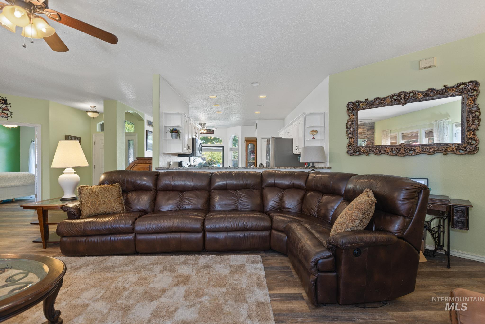 421 Morning Sun Dr Property Photo 4