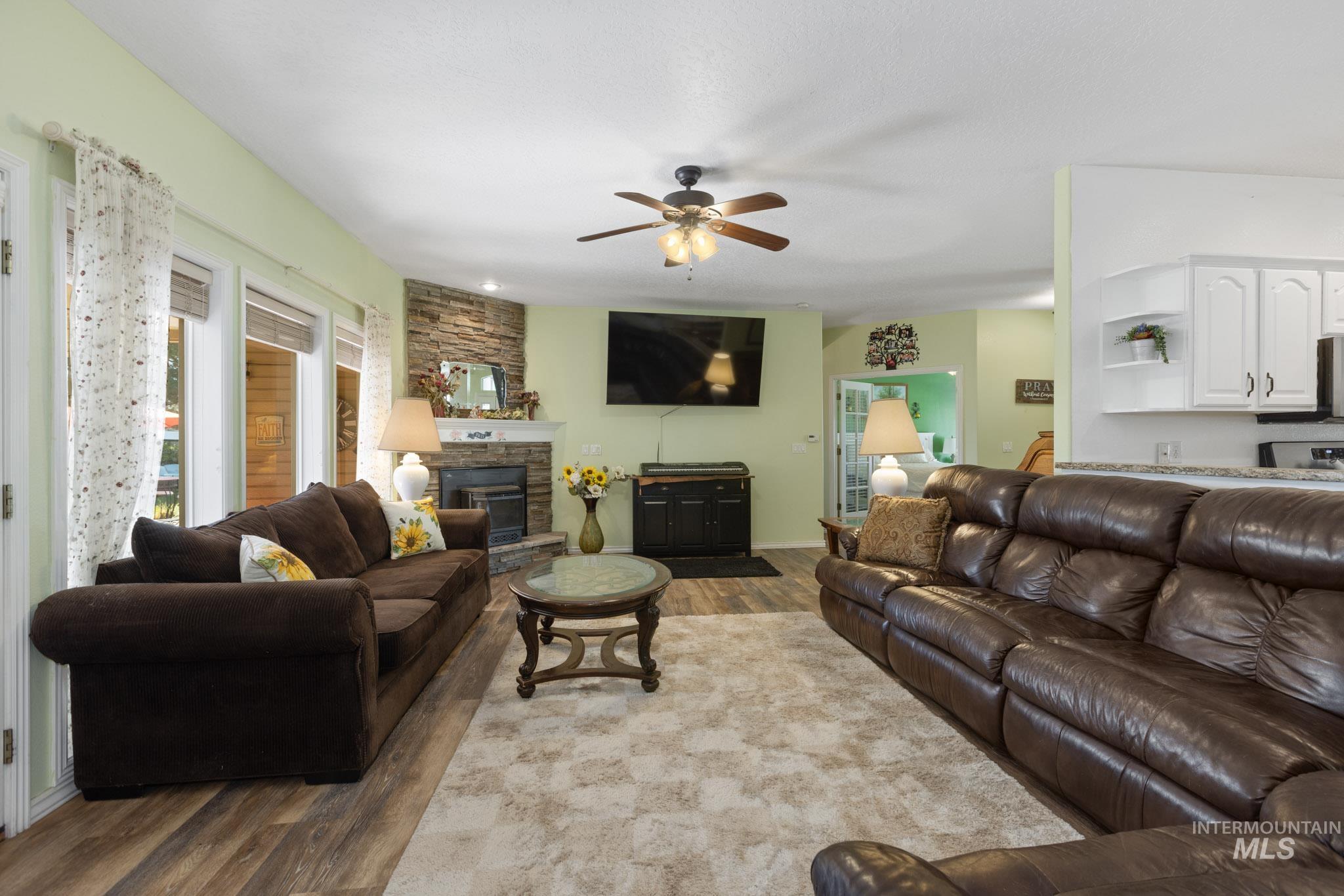 421 Morning Sun Dr Property Photo 6