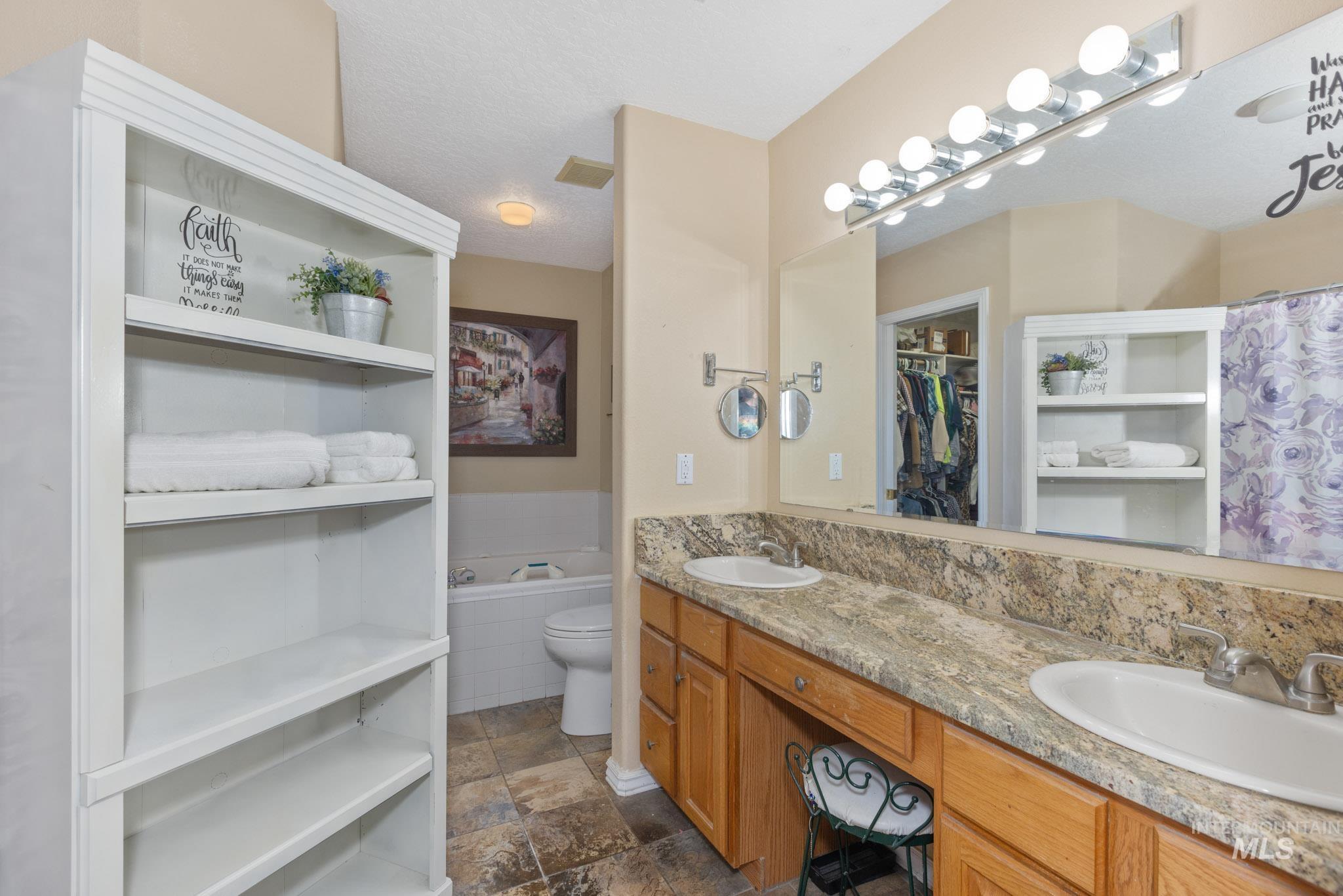 421 Morning Sun Dr Property Photo 16