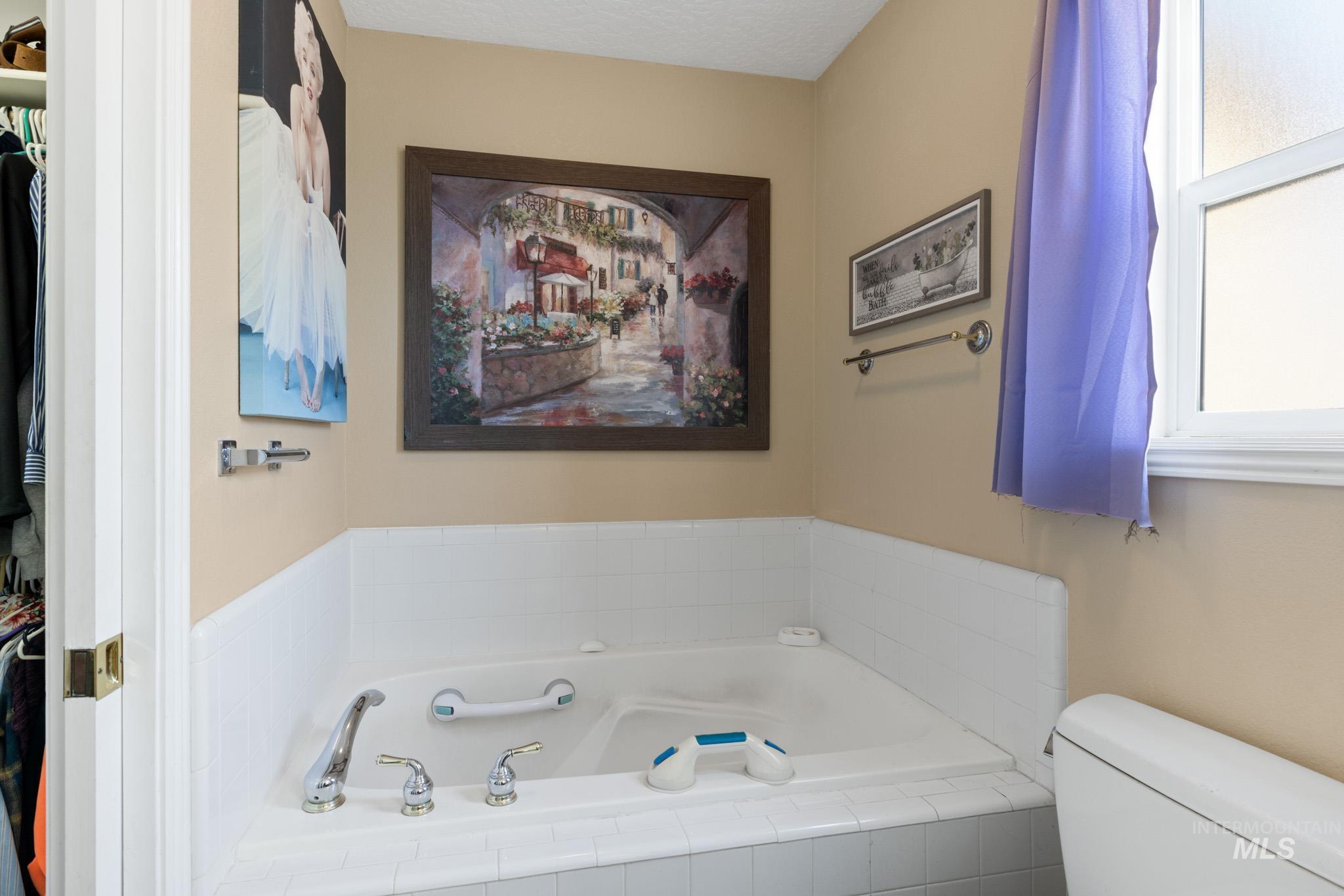 421 Morning Sun Dr Property Photo 17