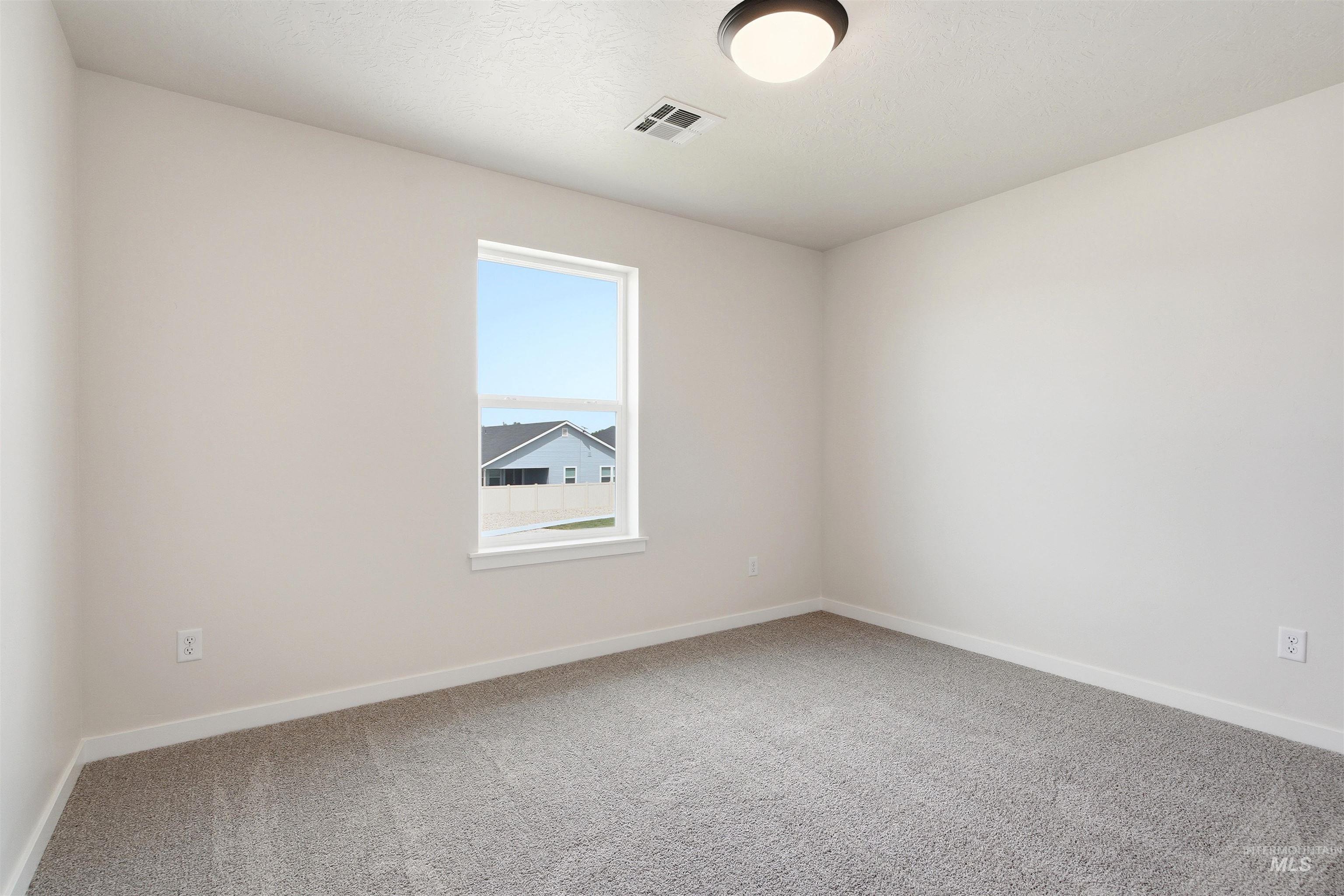 1585 Sw Silverstone Ave Property Photo 25