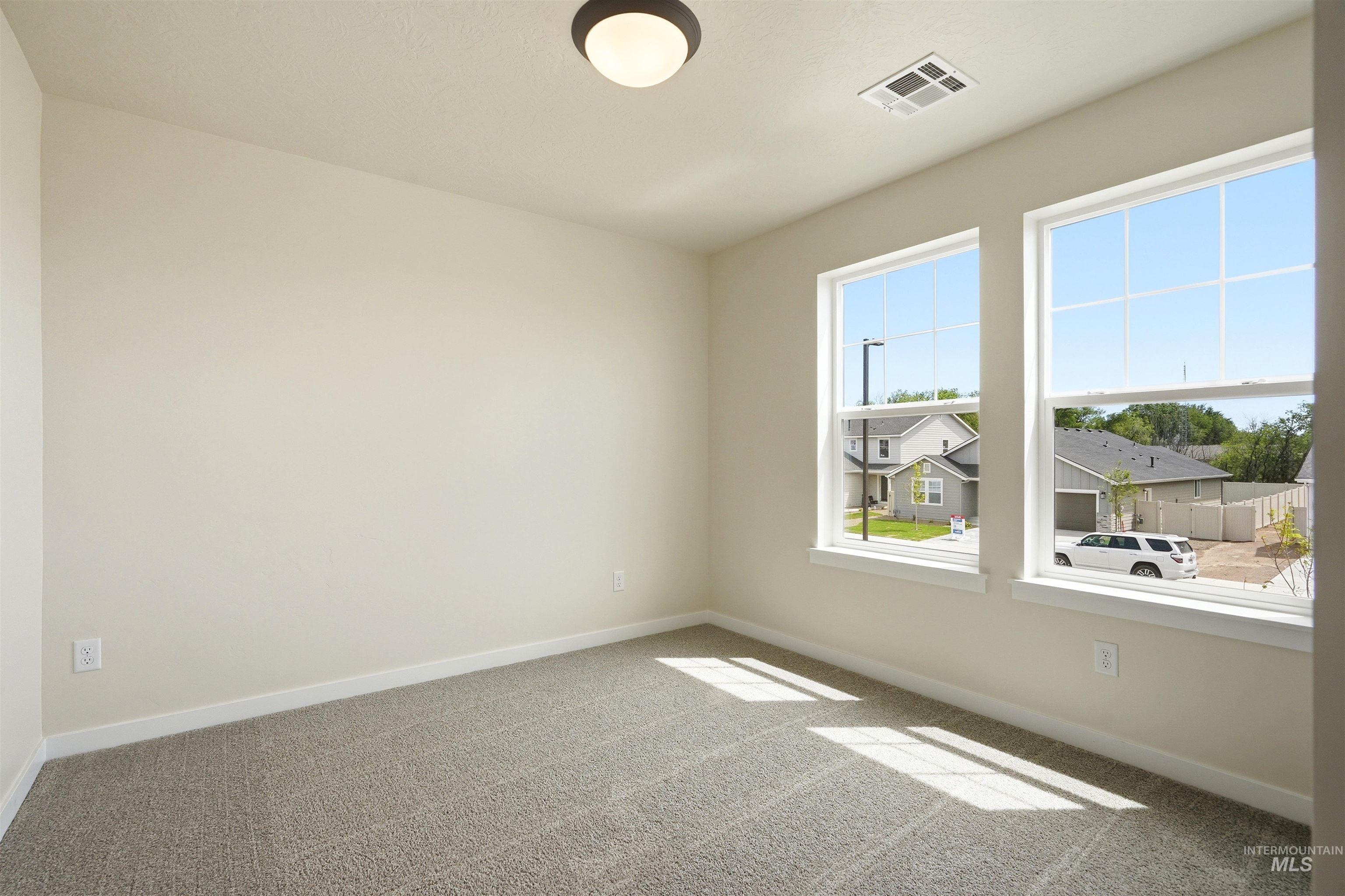 1585 Sw Silverstone Ave Property Photo 29